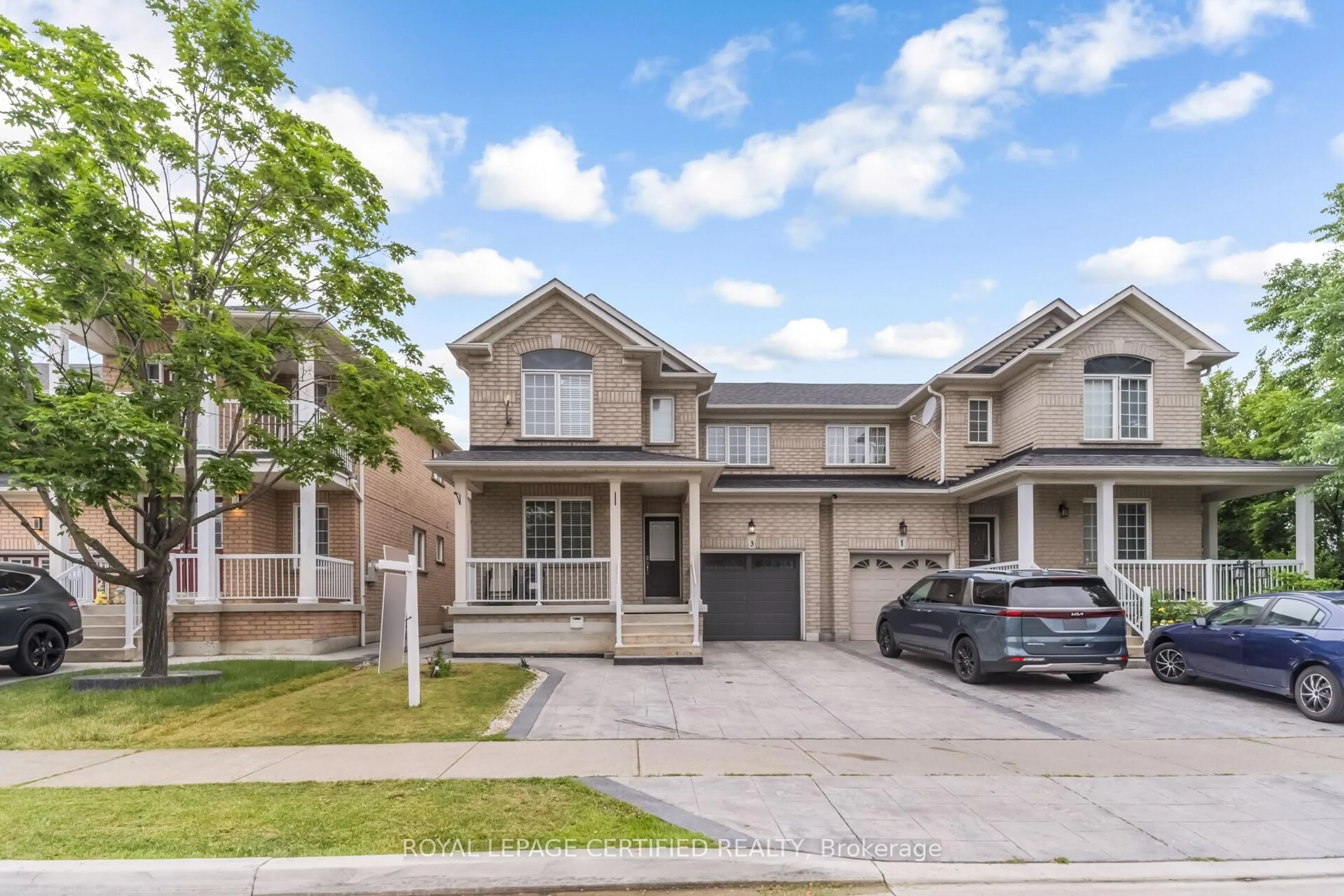 Home with brick exterior material, street for 3 Olde Town Rd, Brampton Ontario L6X 4V1
