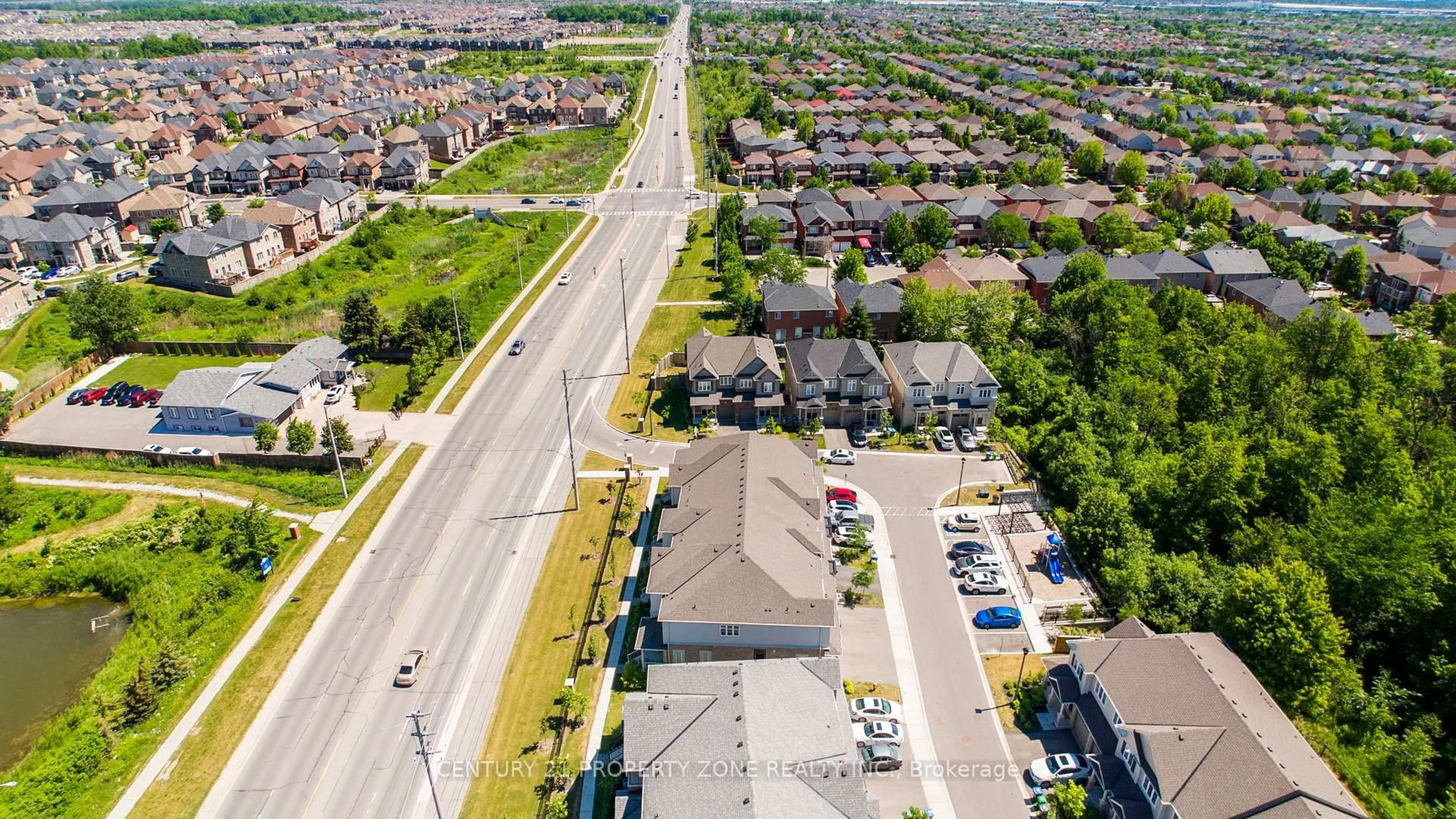 A pic from outside/outdoor area/front of a property/back of a property/a pic from drone, street for 68 Brixham Lane, Brampton Ontario L7A 5K2