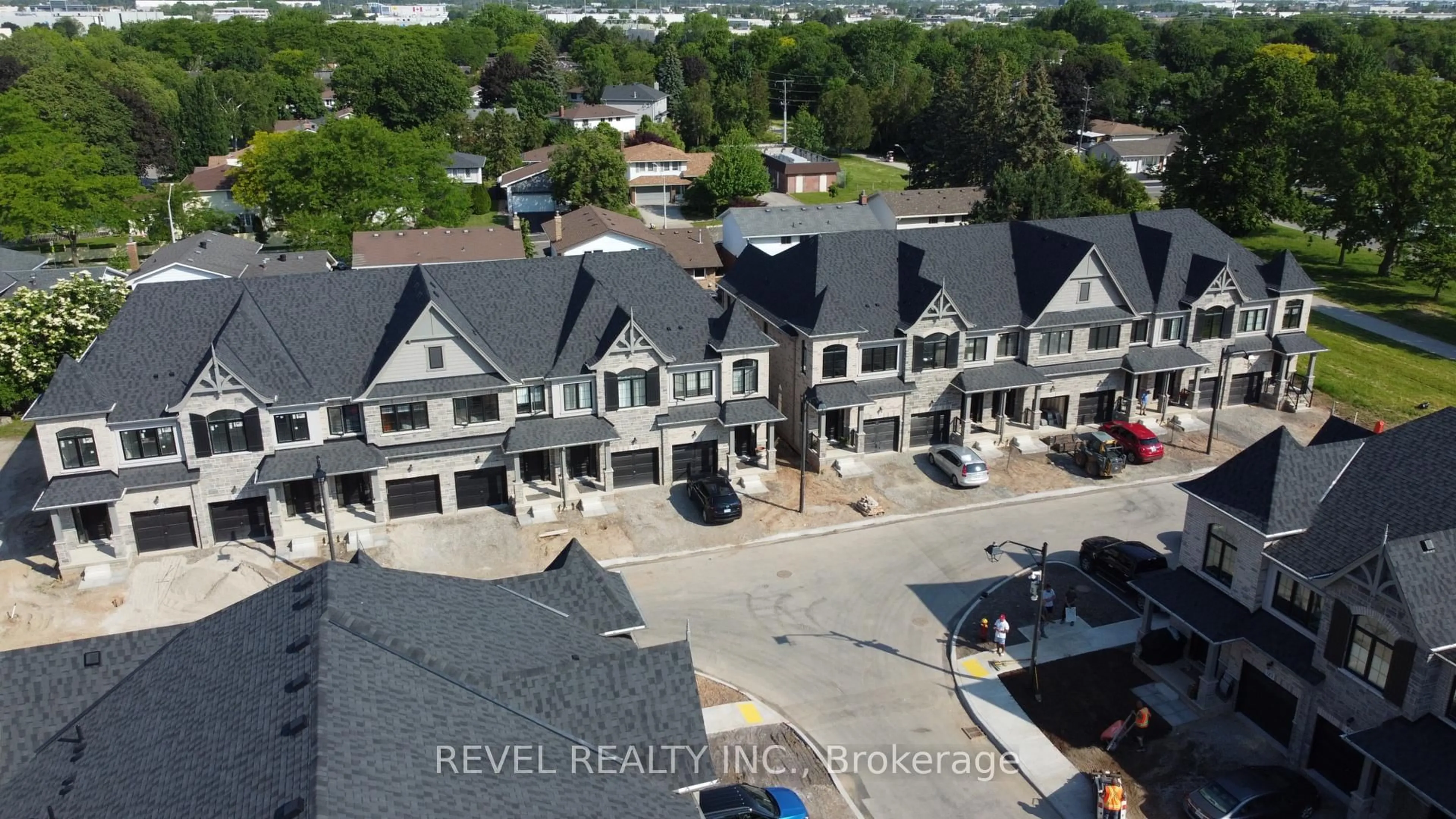 A pic from outside/outdoor area/front of a property/back of a property/a pic from drone, unknown for 3191 Maplehill Dr, Burlington Ontario L7N 2W3