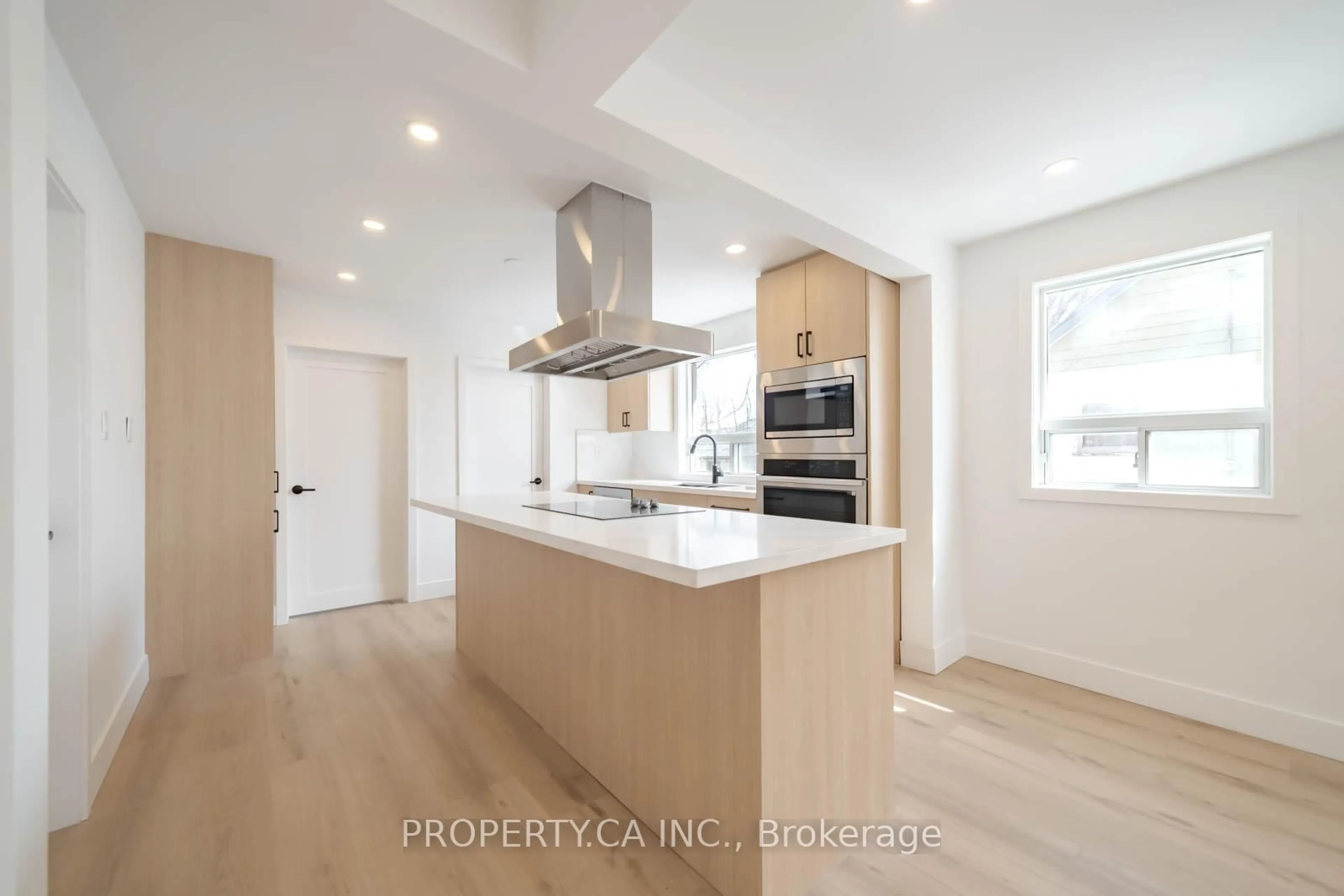 Open concept kitchen, unknown for 46 McMurchy Ave, Brampton Ontario L6X 1Y1