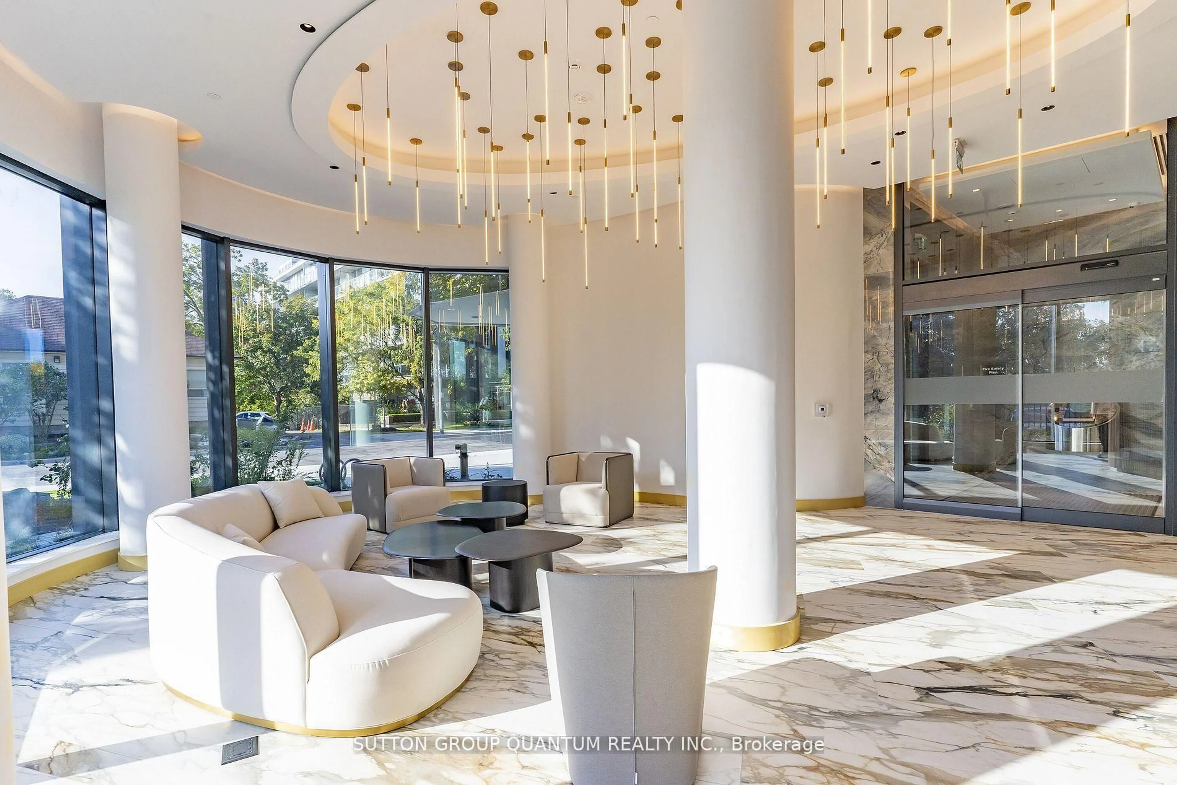Lobby for 55 PORT St #602, Mississauga Ontario L5G 4P3