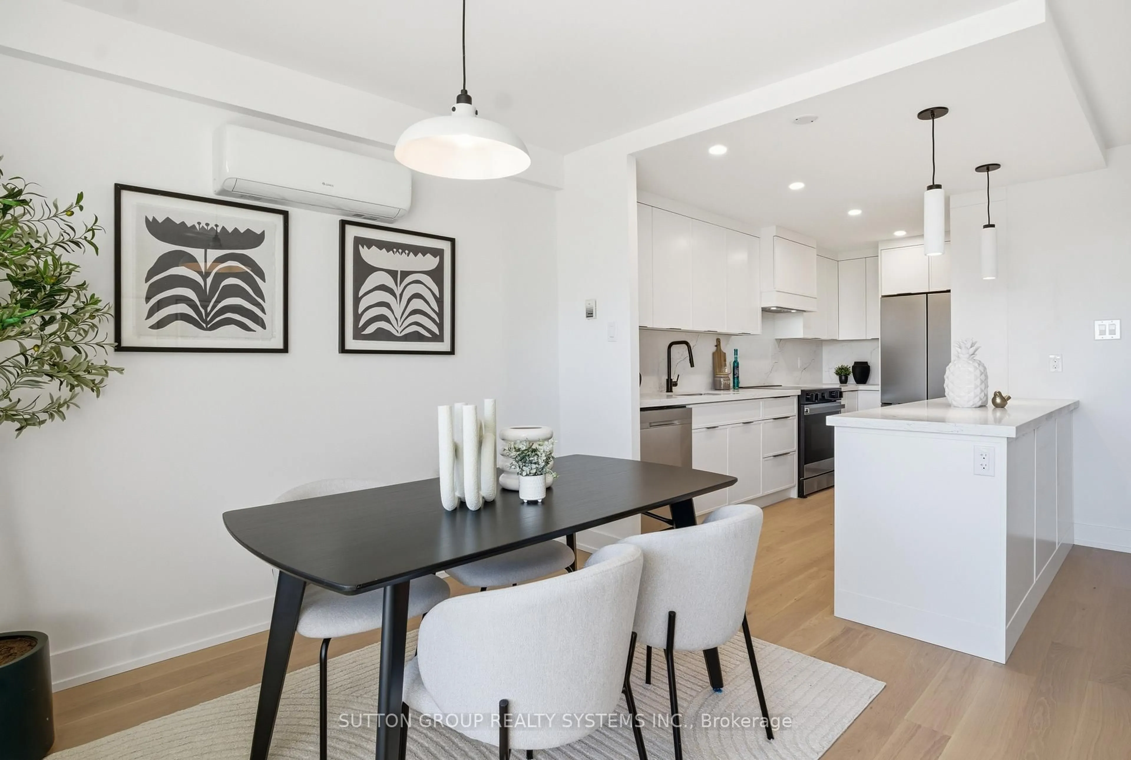 Contemporary kitchen, unknown for 45 Southport St #911, Toronto Ontario M6S 3N5