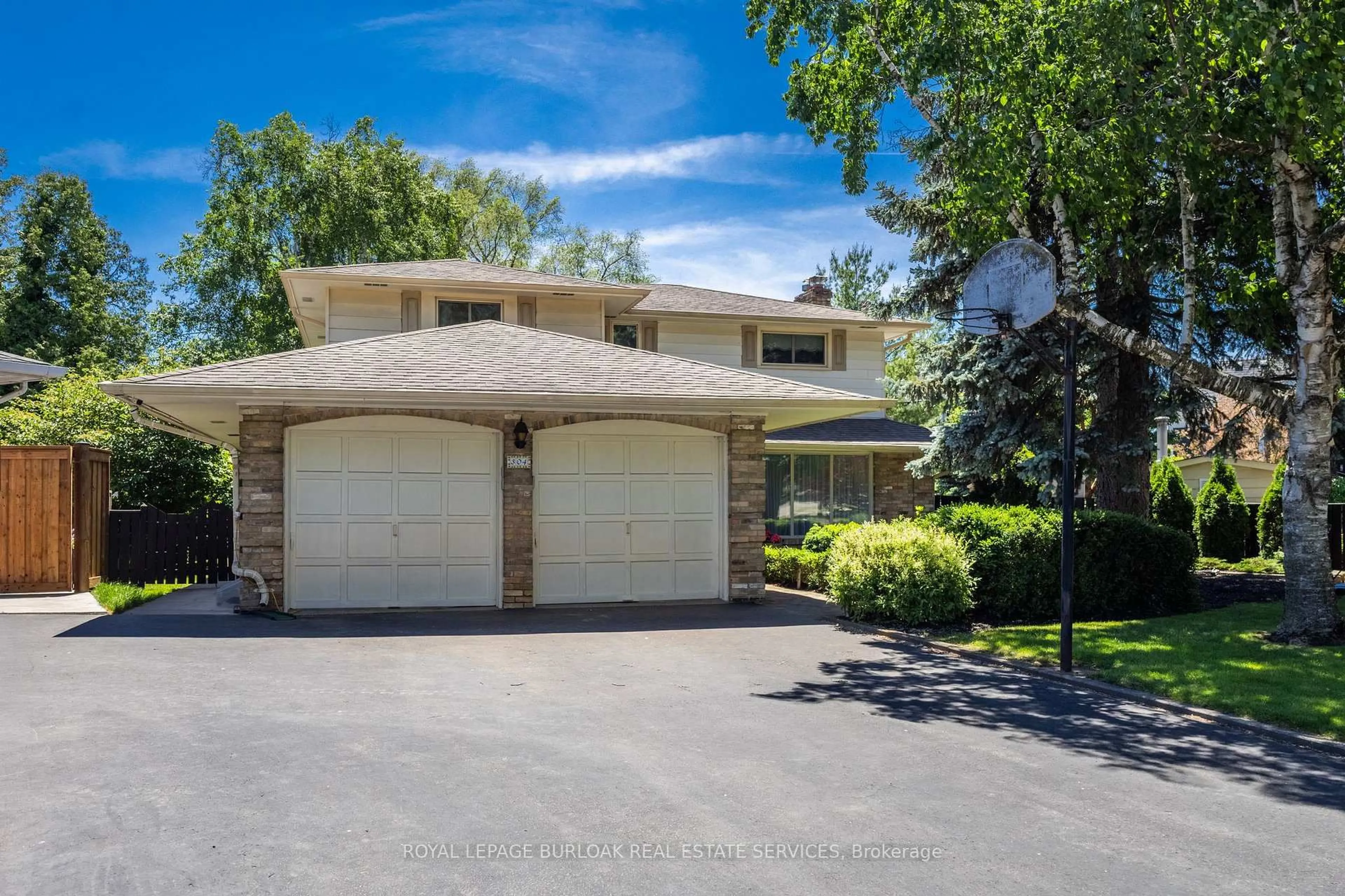 Unknown for 304 Oakwood Crt, Burlington Ontario L7N 1W9