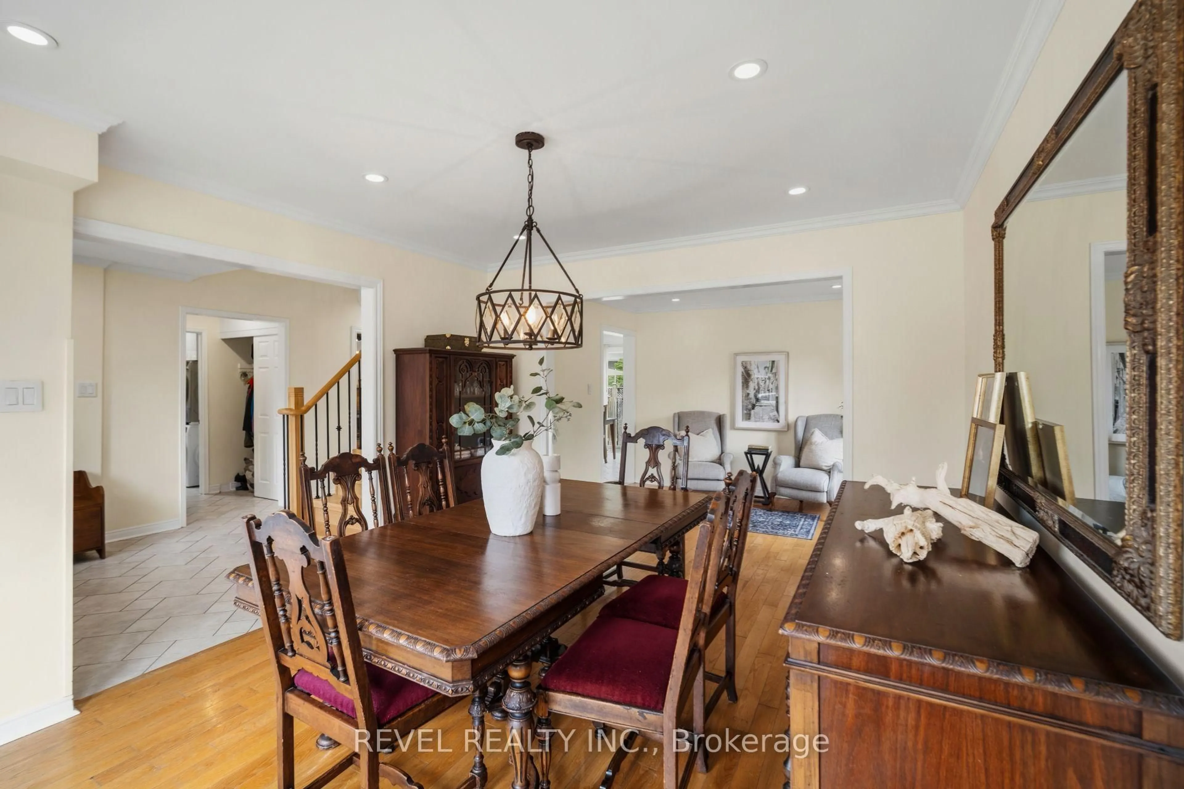 Dining room, unknown for 6144 Tenth Line, Mississauga Ontario L5N 5S7