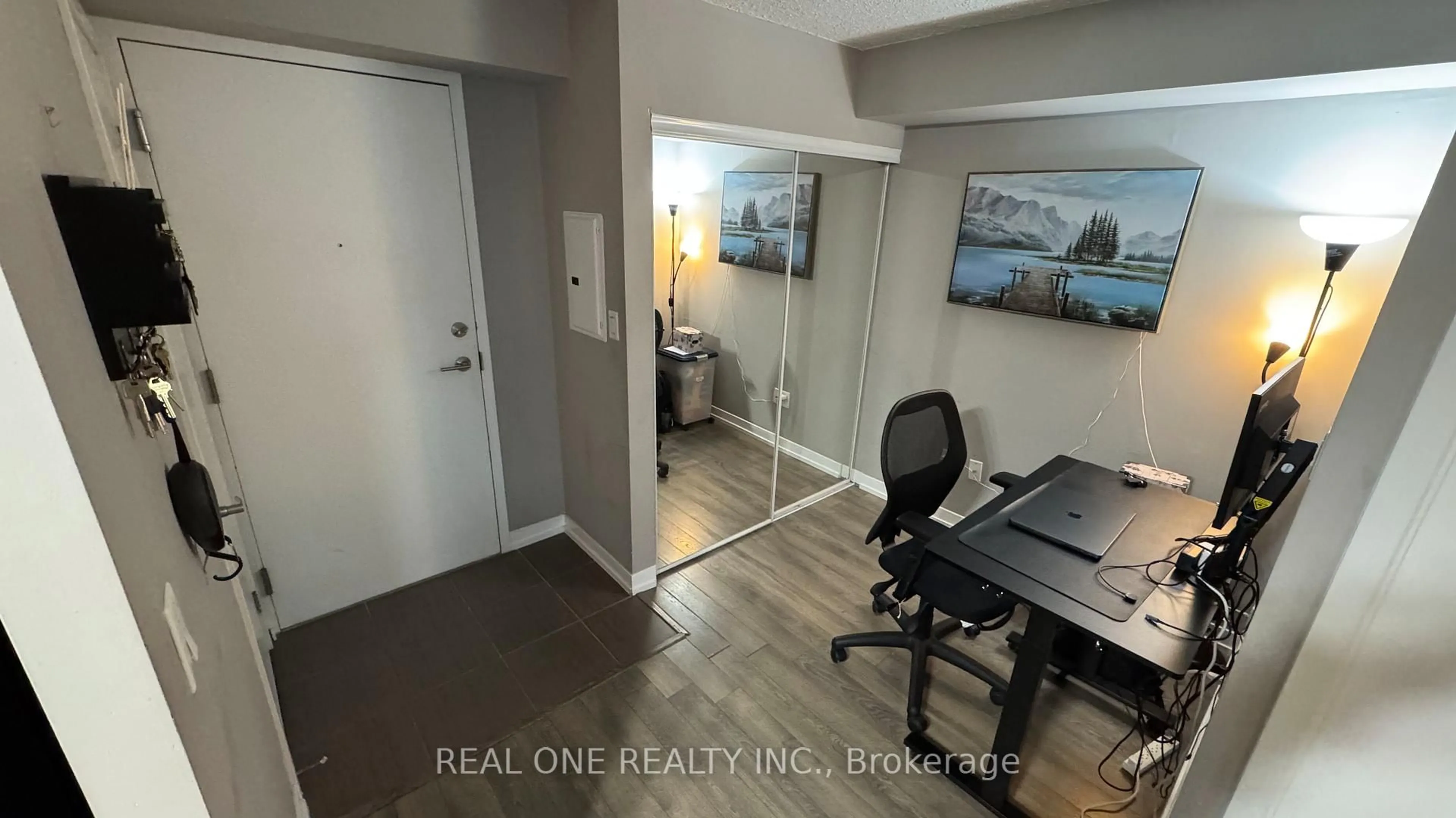 A pic of a room for 816 Lansdowne Ave #709, Toronto Ontario M6H 4K6