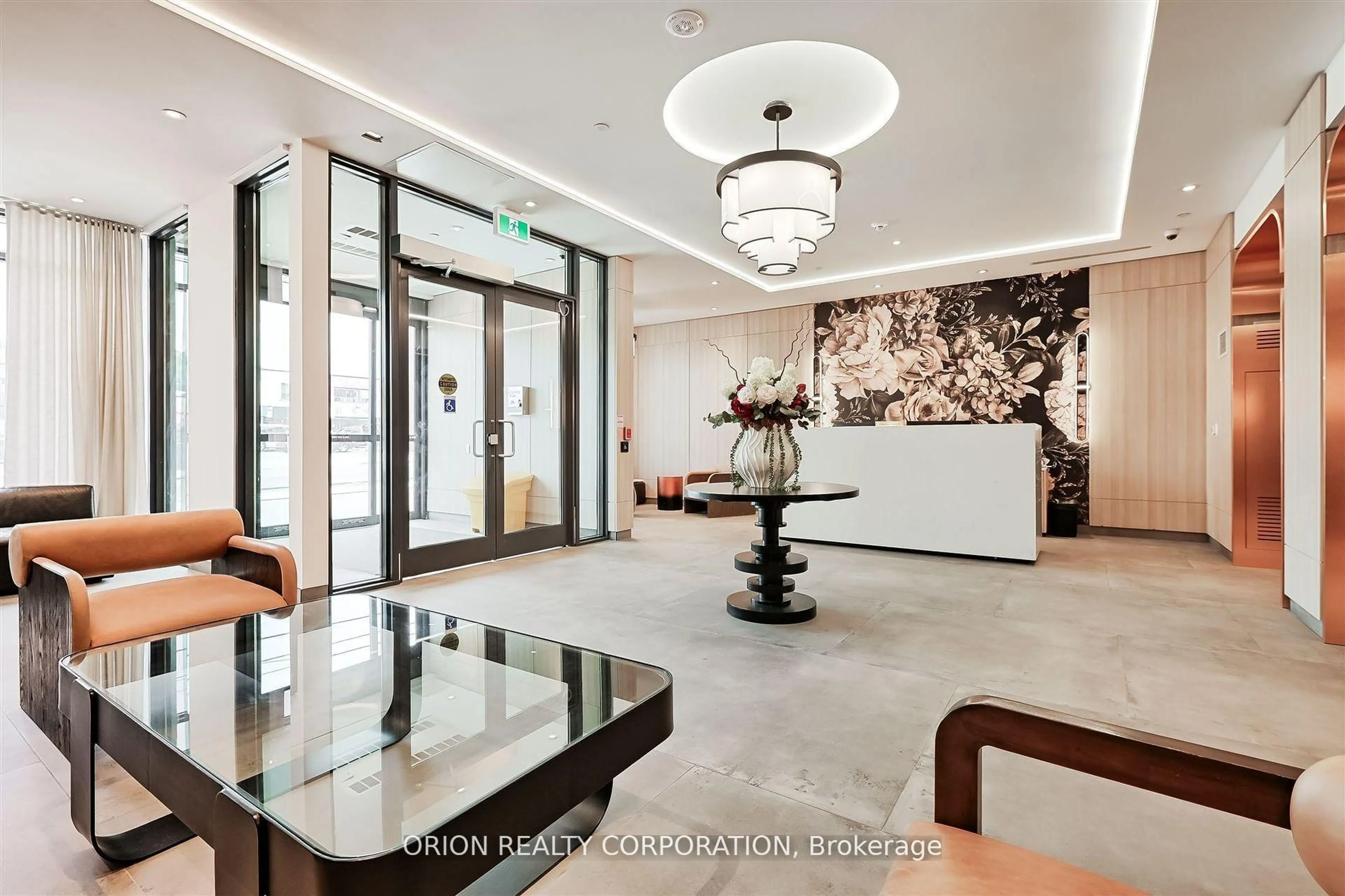Lobby for 556 Marlee Ave #110, Toronto Ontario M6B 0B1