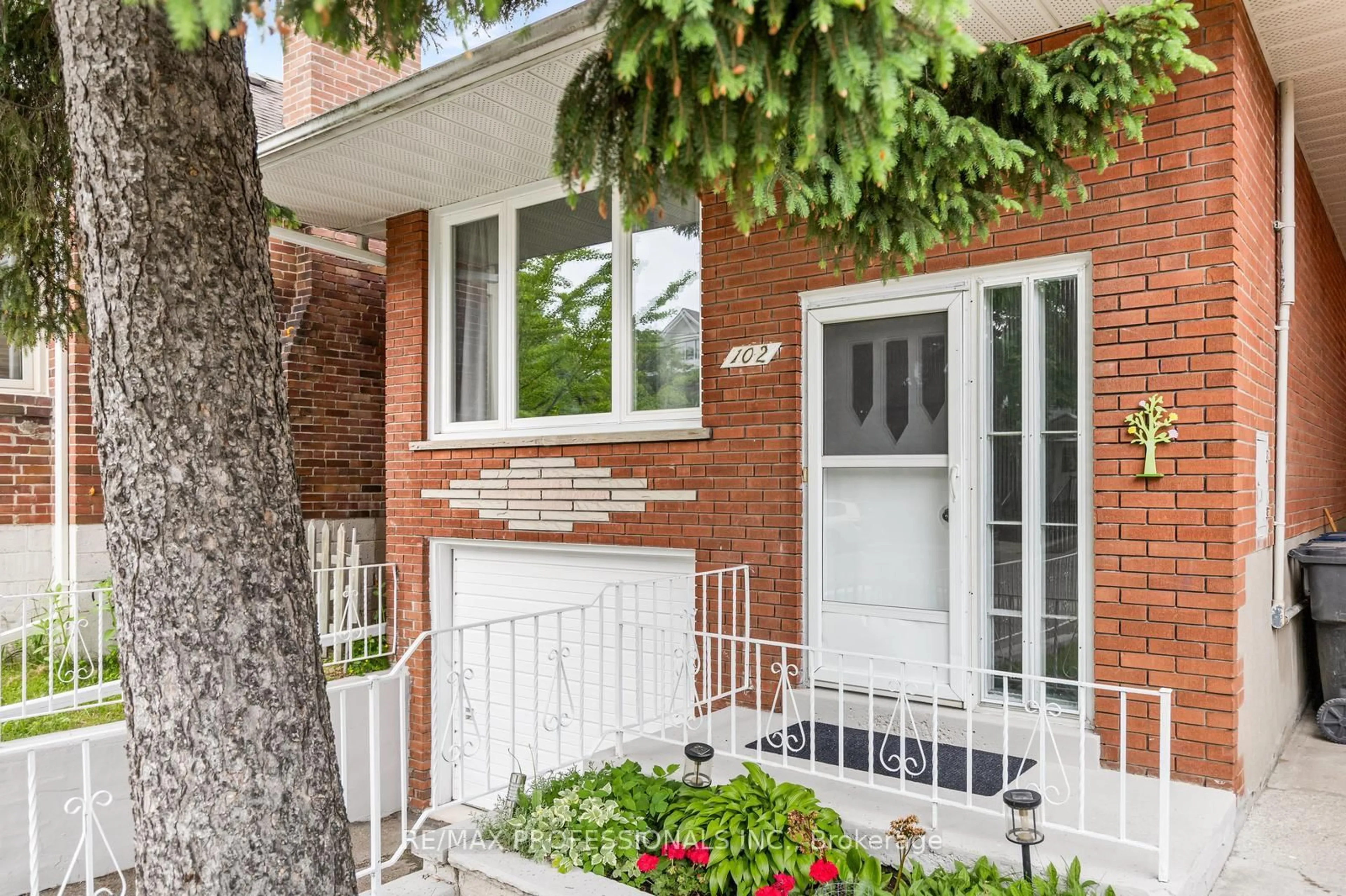 Home with brick exterior material, street for 102 Symons St, Toronto Ontario M8V 1V2