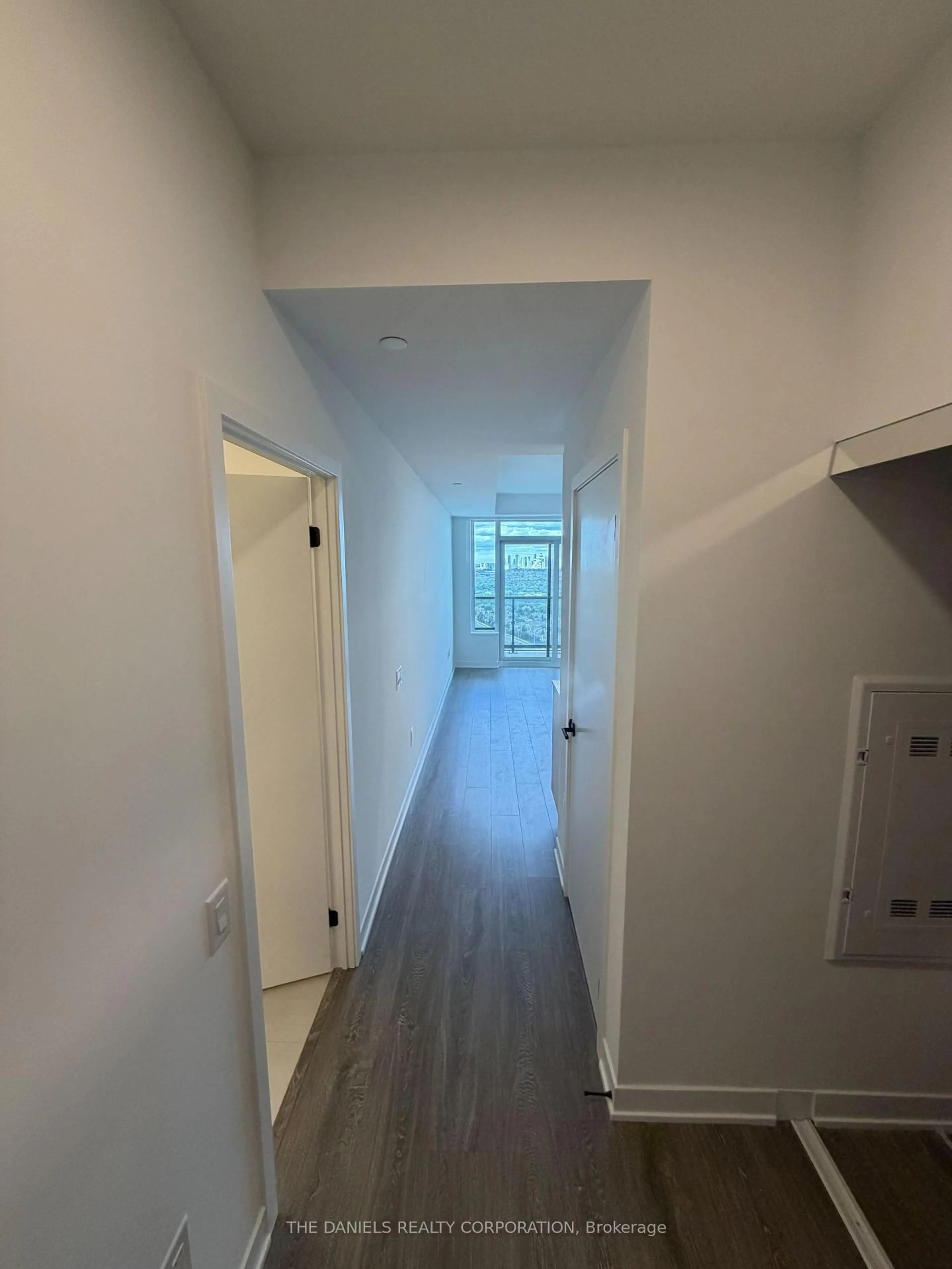 A pic of a room for 2495 Eglinton Ave #2602, Mississauga Ontario L5M 2T2