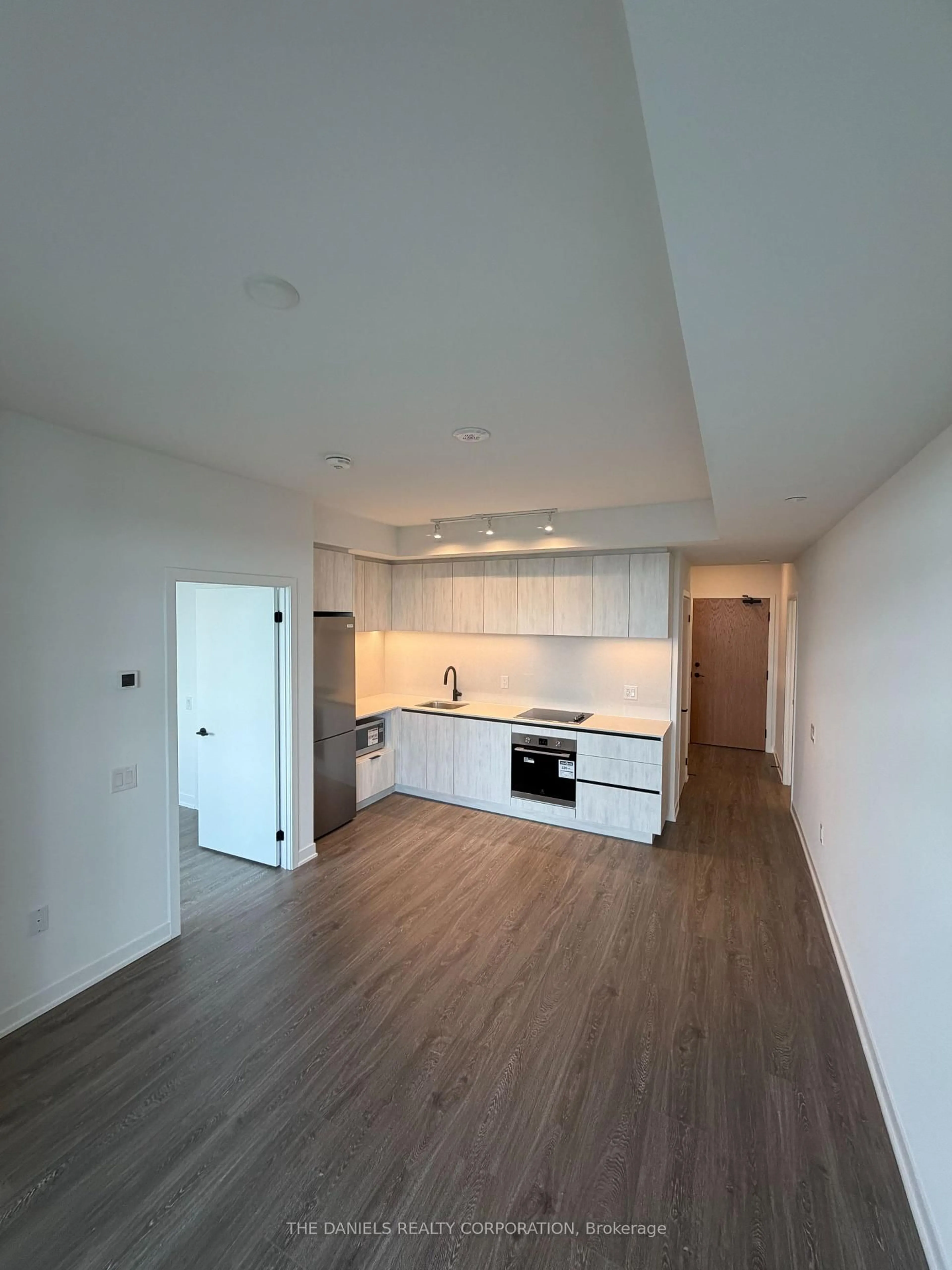 A pic of a room for 2495 Eglinton Ave #2602, Mississauga Ontario L5M 2T2