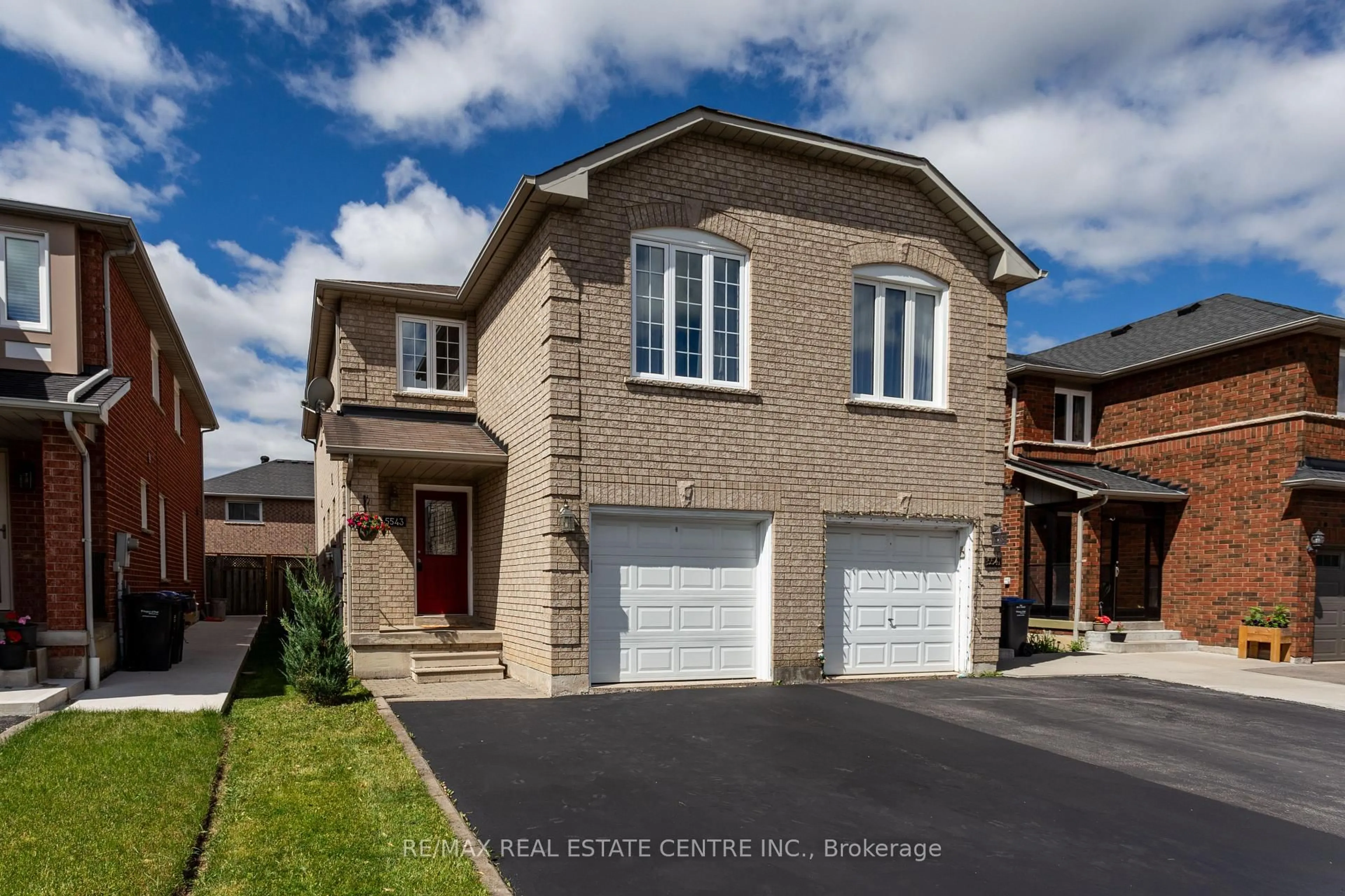Home with brick exterior material, street for 5543 Antrex Cres, Mississauga Ontario L4Z 3T8
