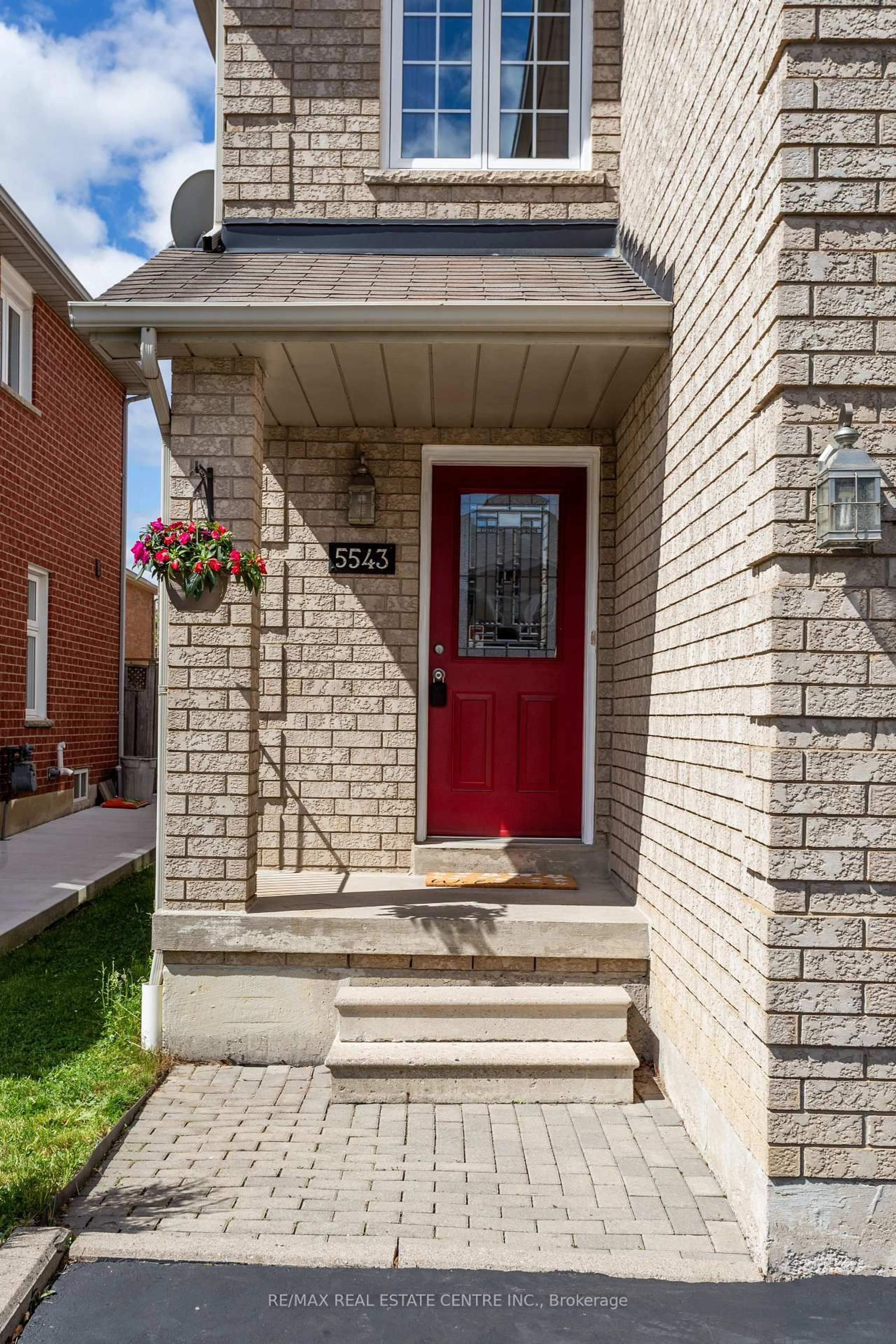 Home with brick exterior material, street for 5543 Antrex Cres, Mississauga Ontario L4Z 3T8