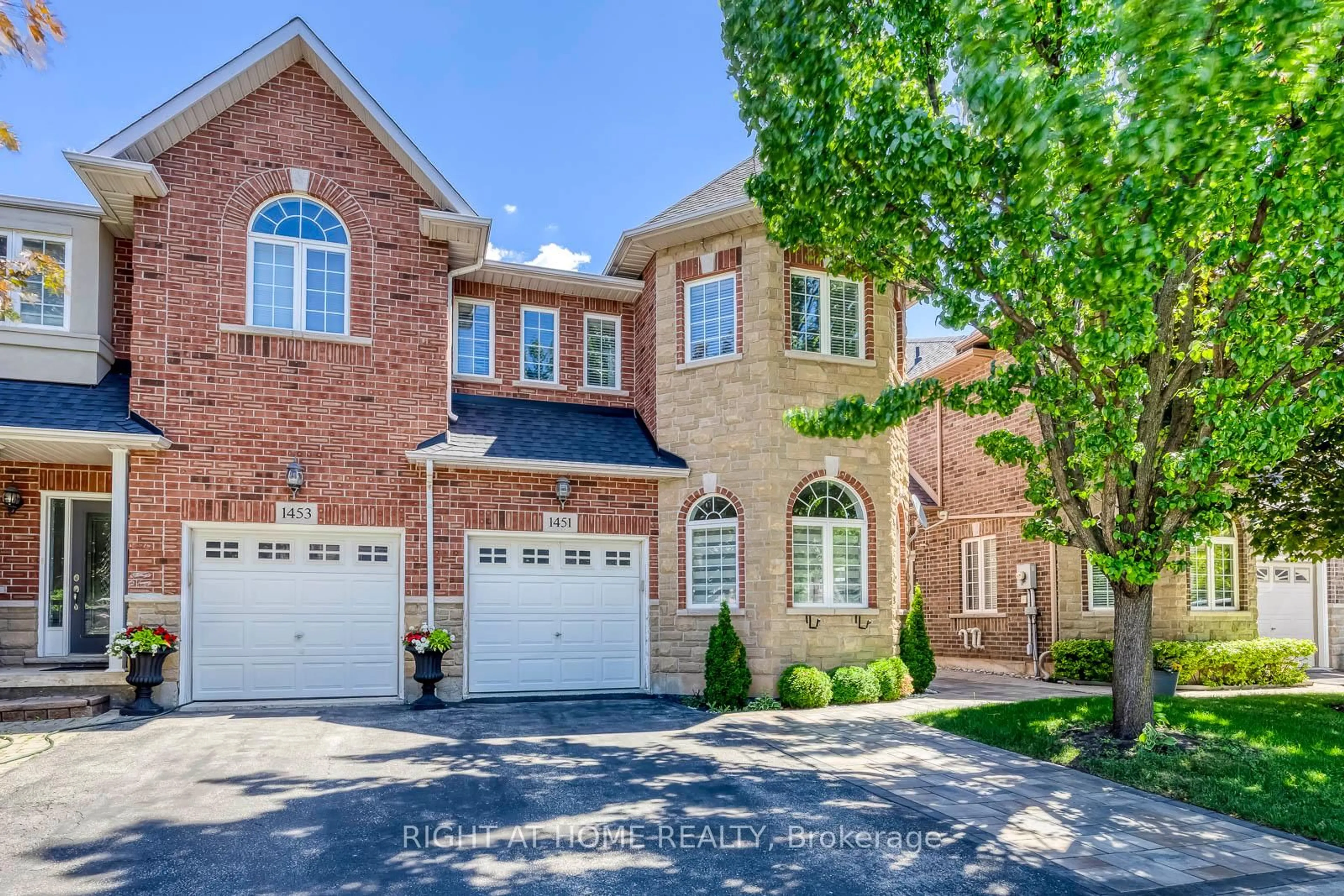 Home with brick exterior material, street for 1451 Tobyn Dr, Burlington Ontario L7M 5A6