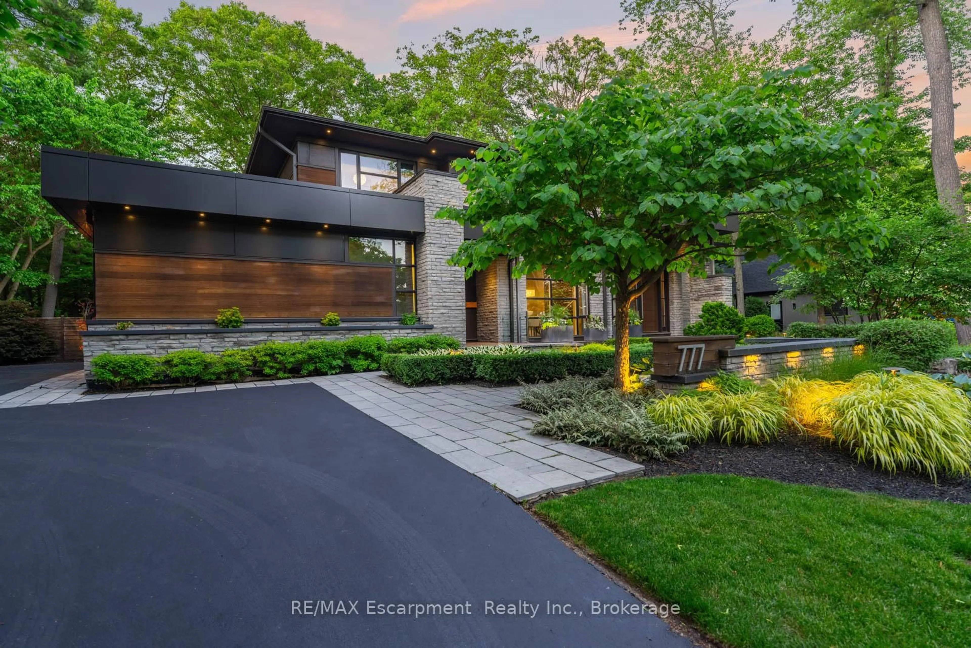 Unknown for 777 Shadeland Ave, Burlington Ontario L7T 2M2