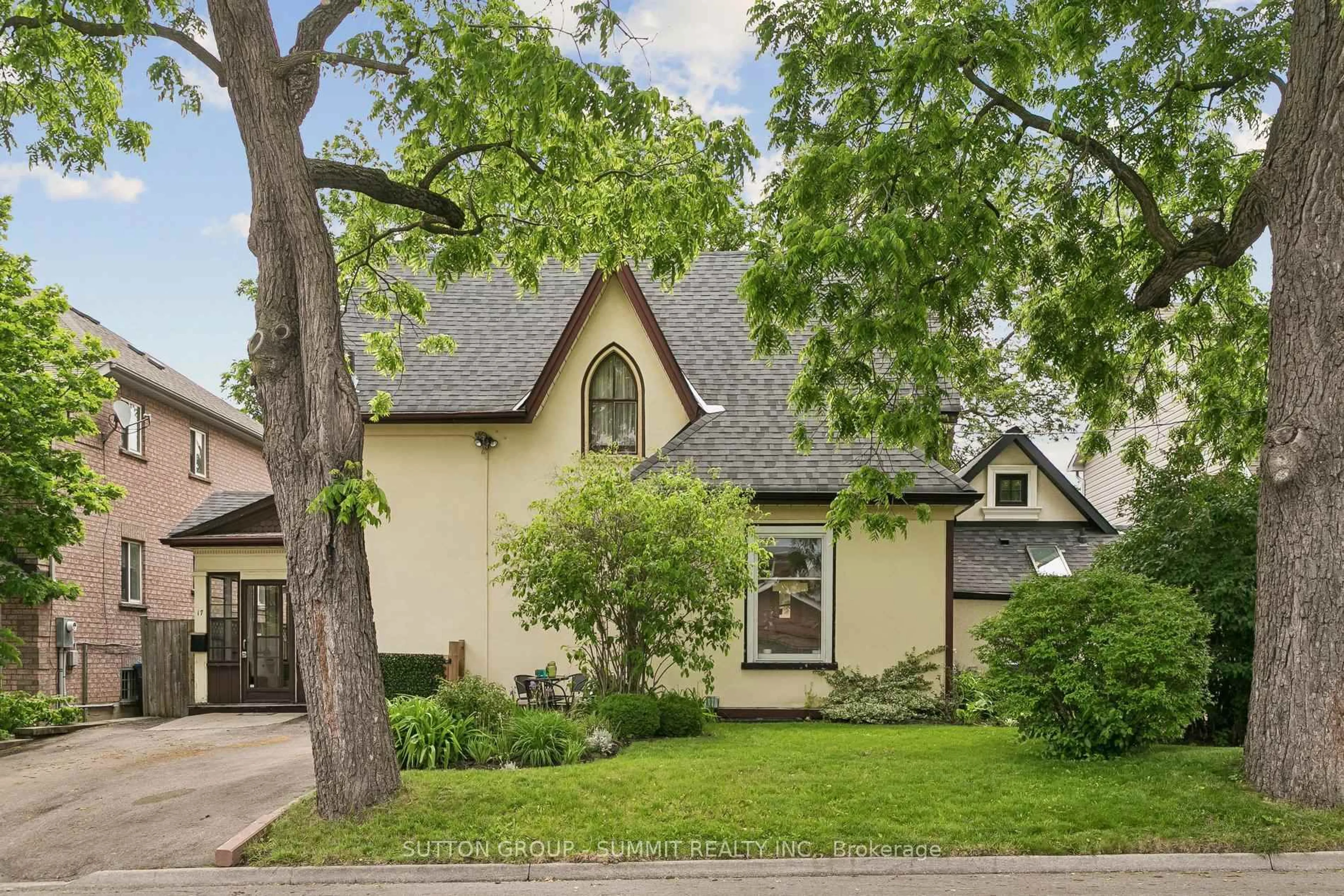 Home with brick exterior material, street for 17 ARCHIBALD St, Brampton Ontario L6X 1M1