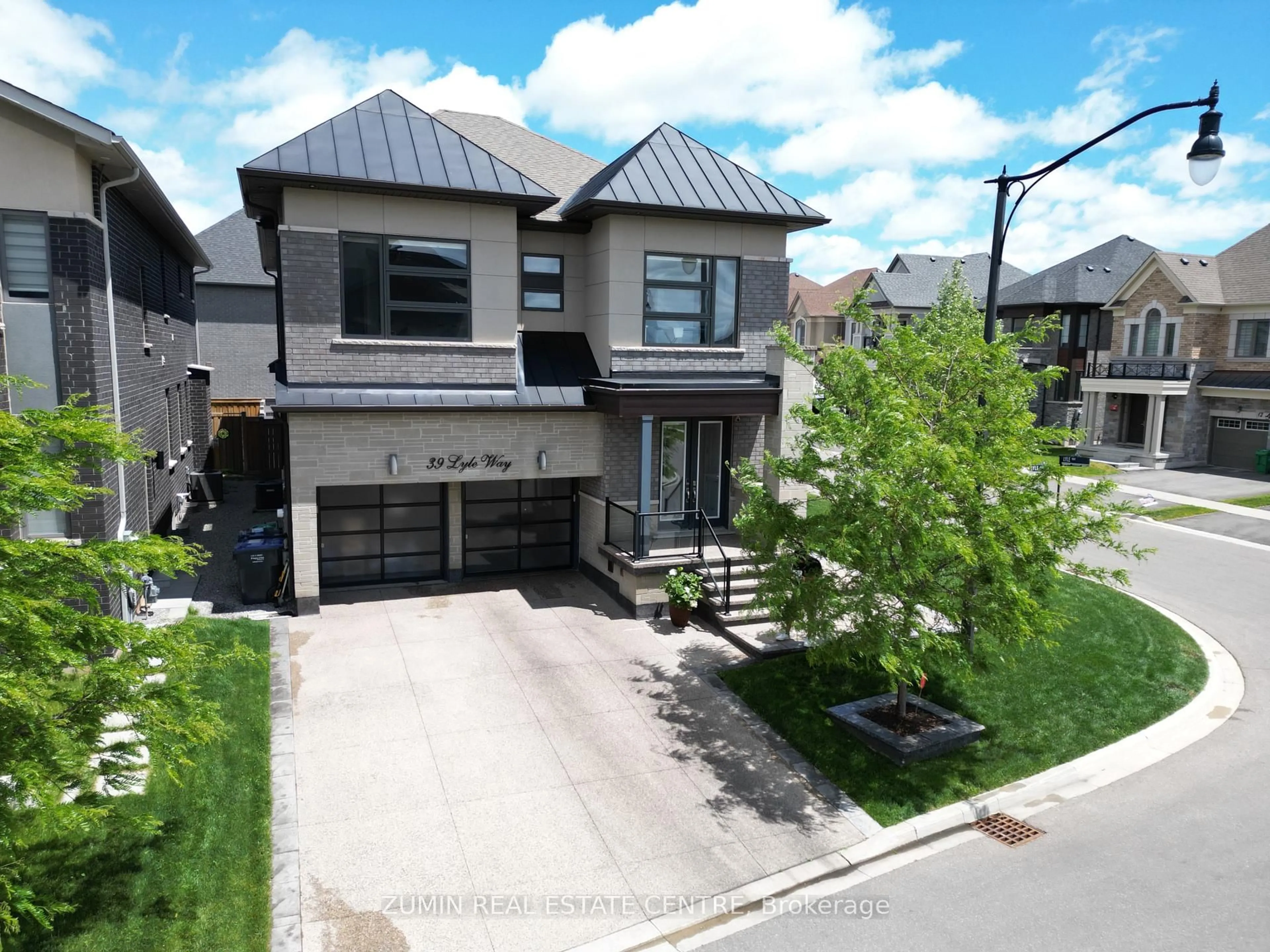 Unknown for 39 Lyle Way, Brampton Ontario L6X 0B4