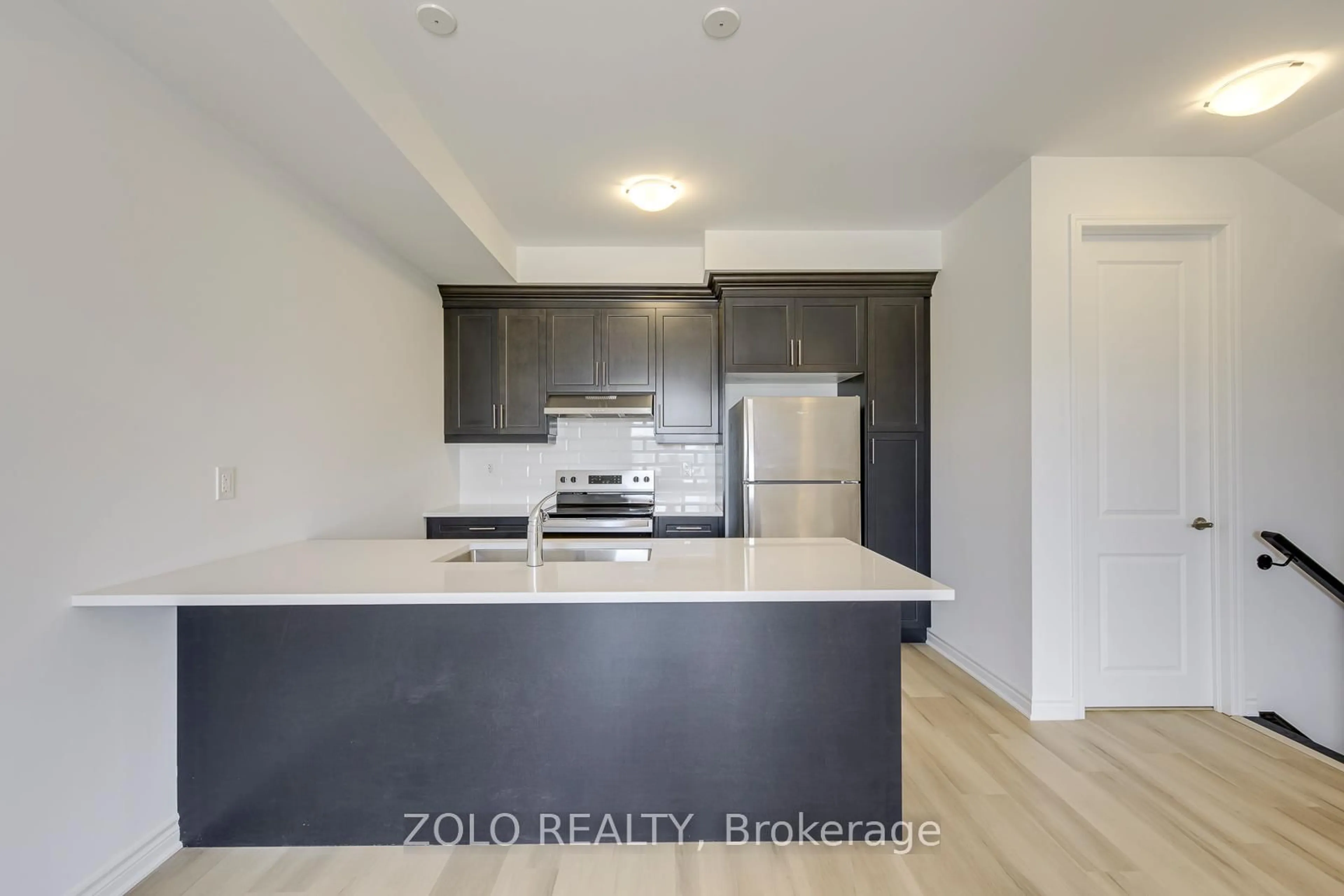 Unknown for 1572 Rutland Cres, Milton Ontario L9E 2H5