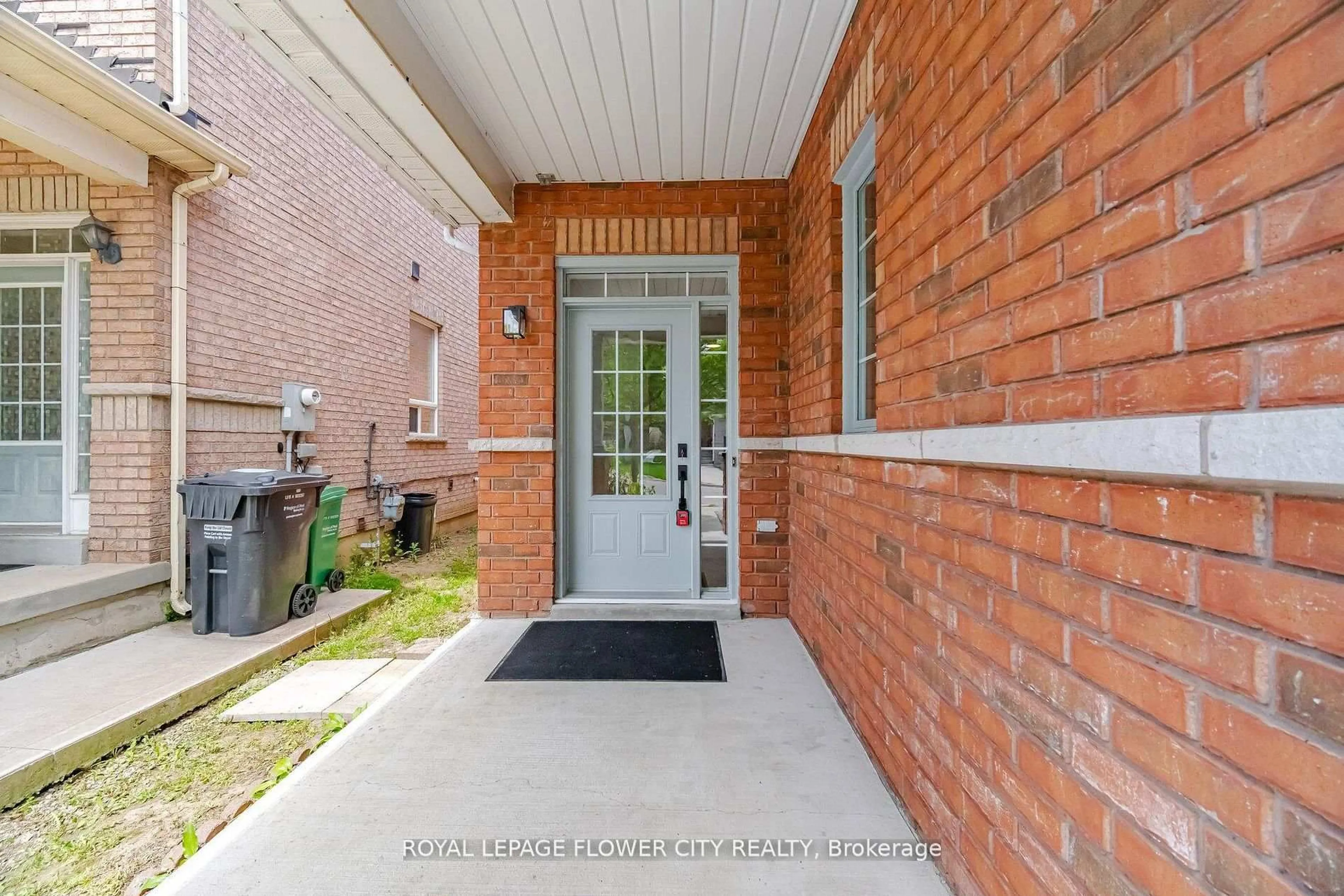 Unknown for 24 Martree Cres, Brampton Ontario L6V 4R3