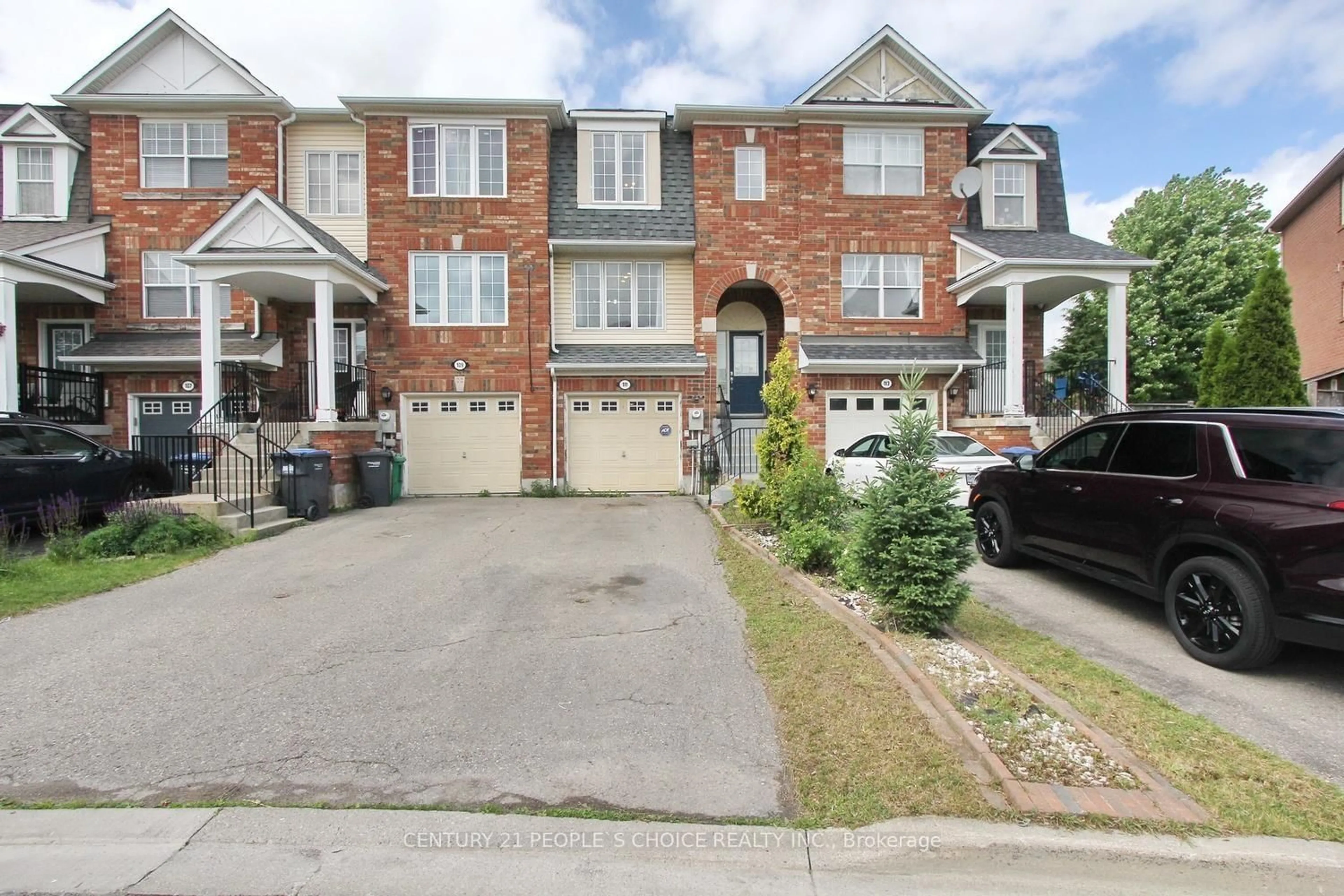 Home with brick exterior material, street for 111 Dunlop Crt, Brampton Ontario L6X 5A6