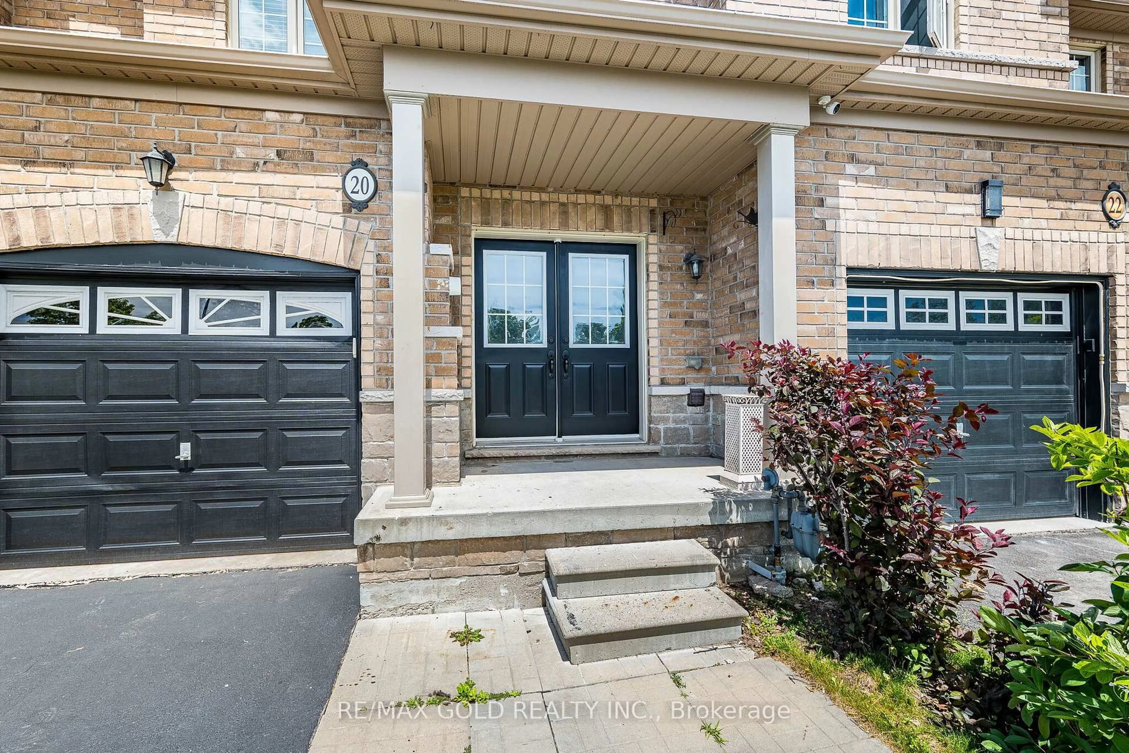 Unknown for 20 Brussels Ave, Brampton Ontario L6Z 0A5