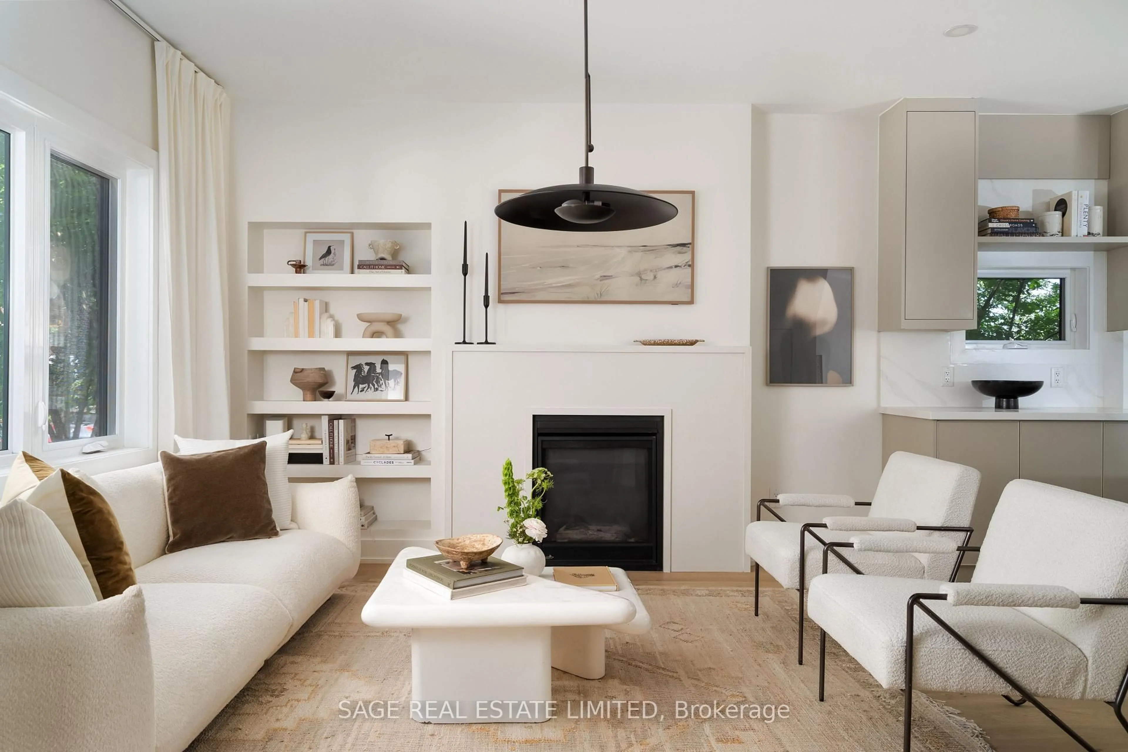 Living room with furniture, unknown for 51 Mountview Ave, Toronto Ontario M6P 2L5