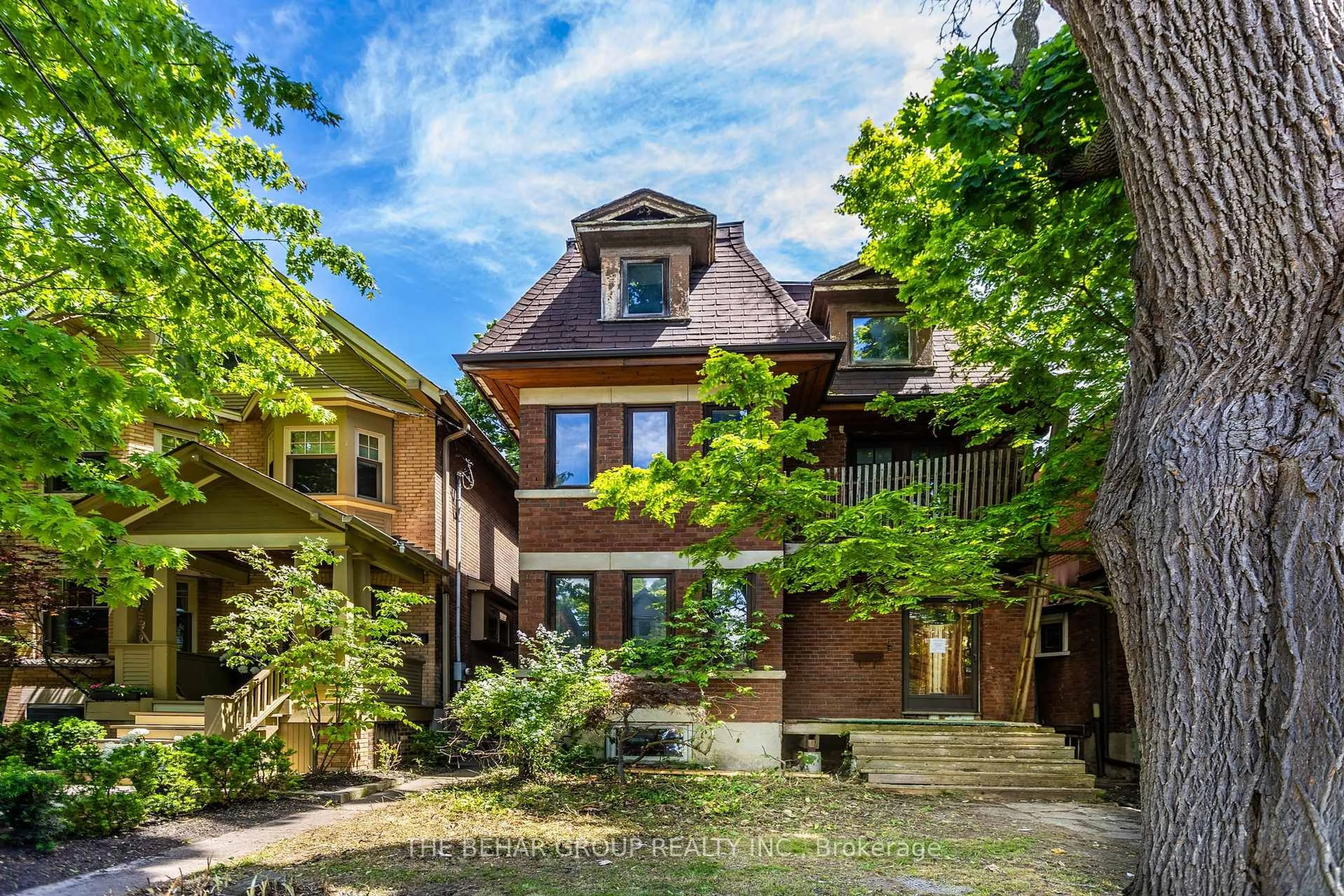 Home with brick exterior material, street for 313 Sunnyside Ave, Toronto Ontario M6R 2R3
