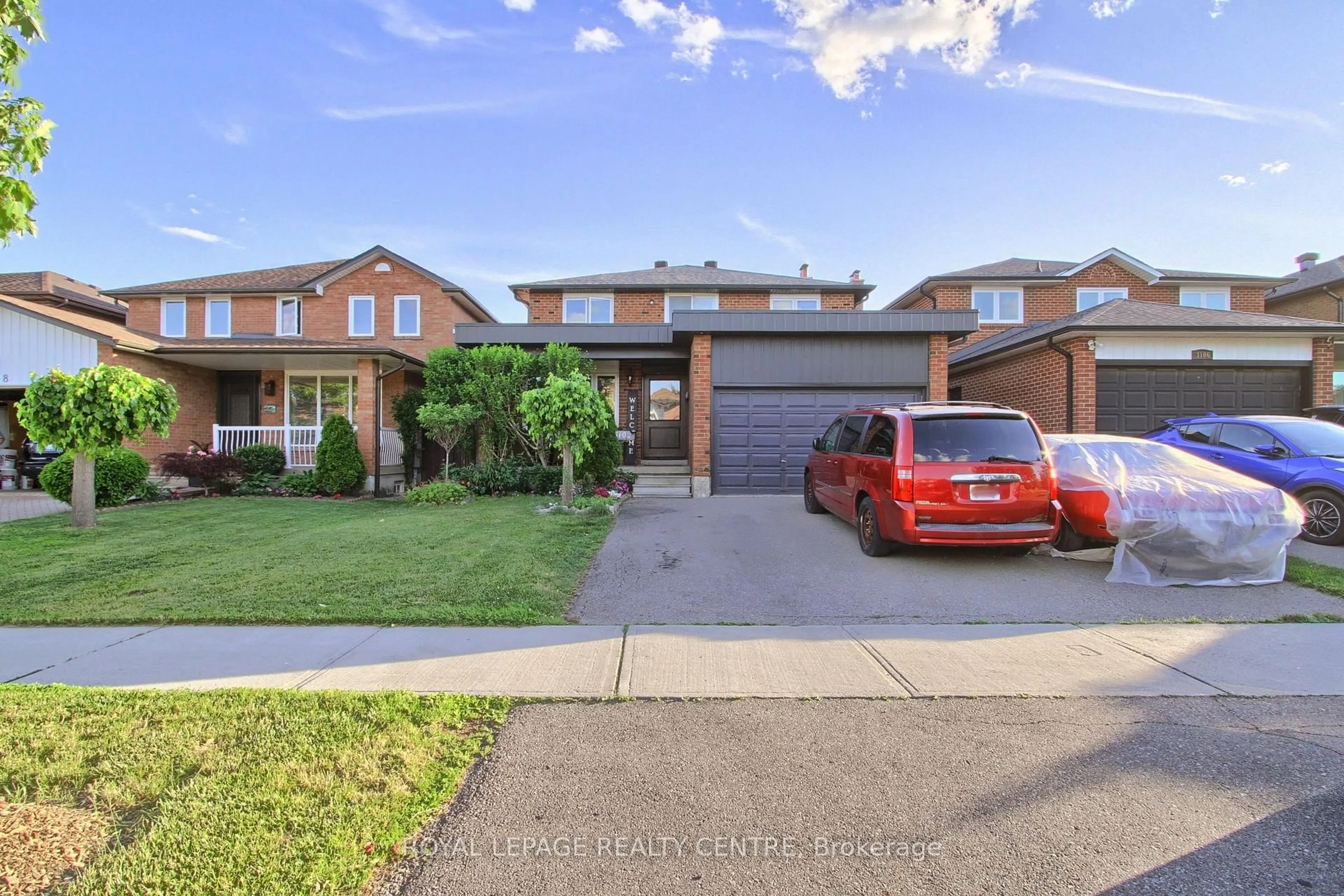 Home with brick exterior material, street for 3102 Nawbrook Rd, Mississauga Ontario L4X 2V5