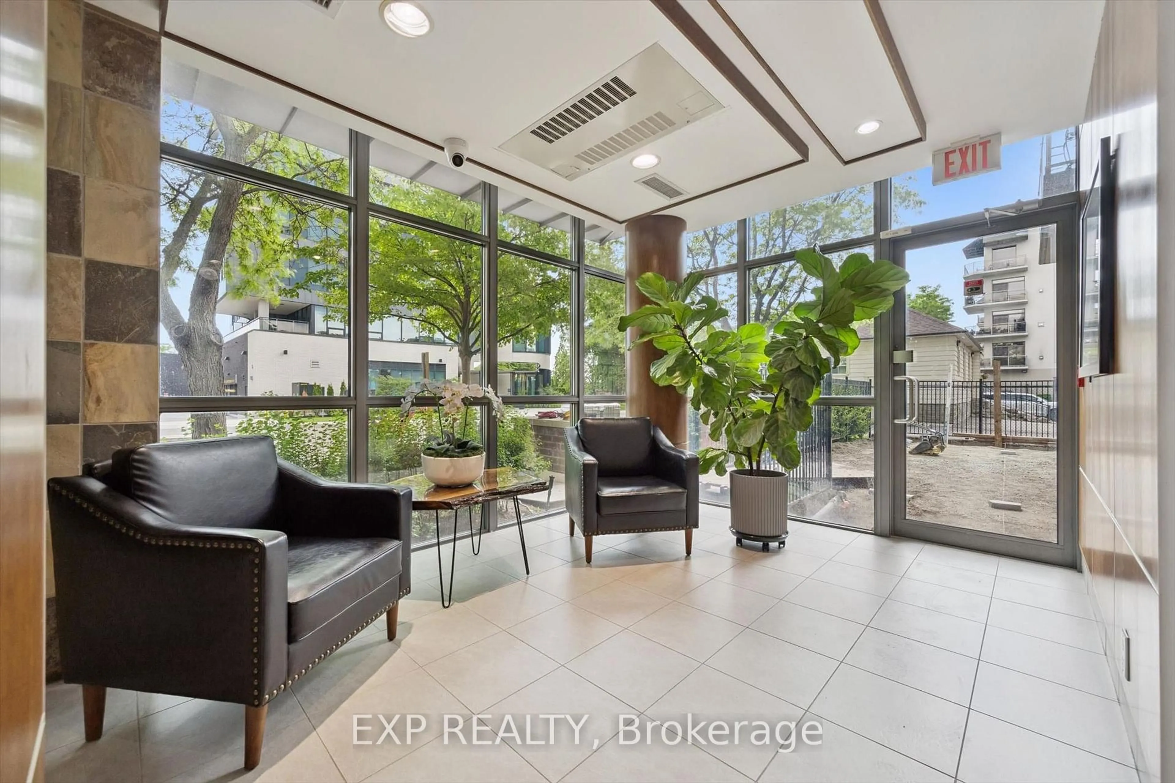 Lobby for 70 Port St #607, Mississauga Ontario L5G 4V8