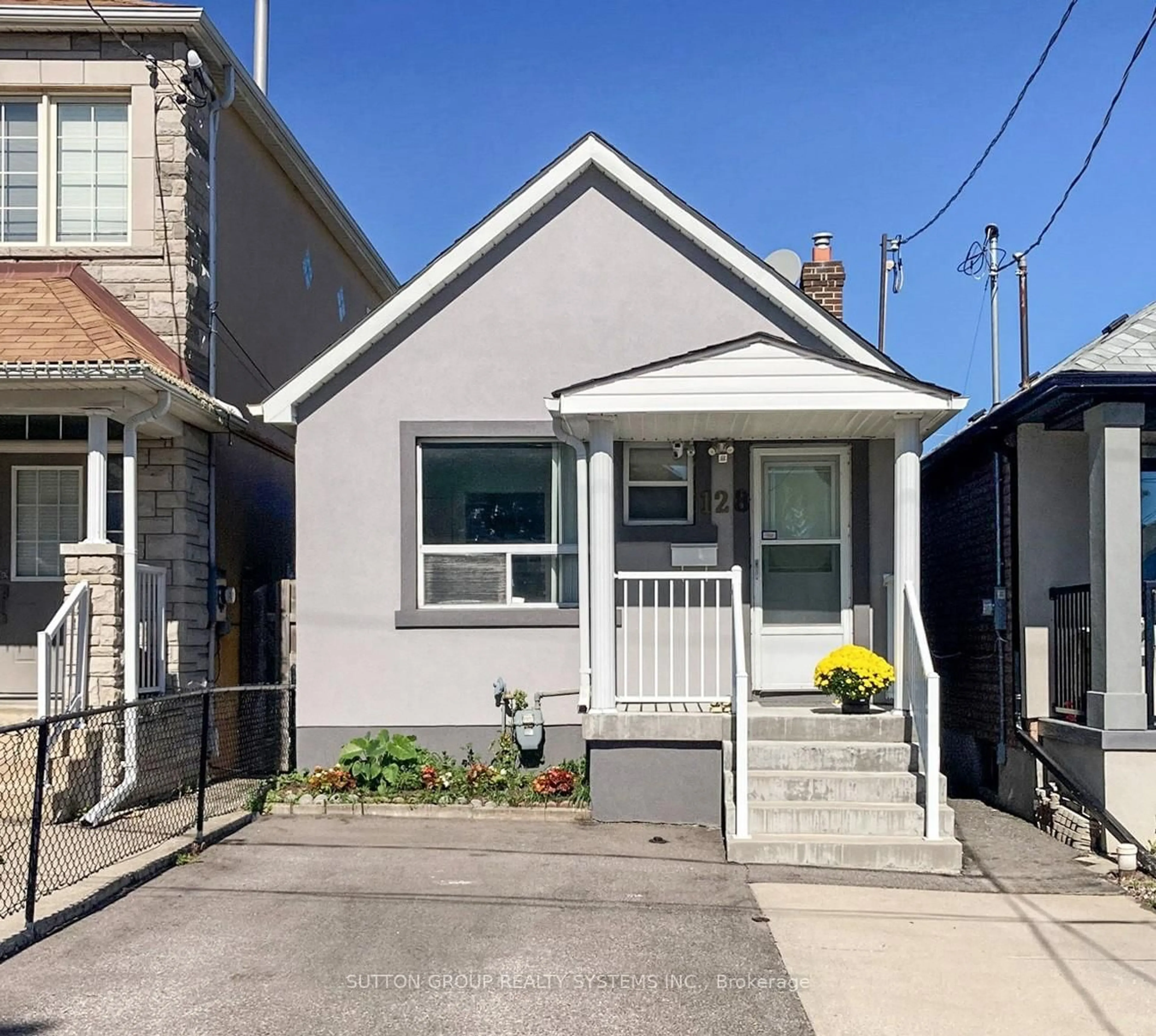 Unknown for 128 Northland Ave, Toronto Ontario M6N 2E2
