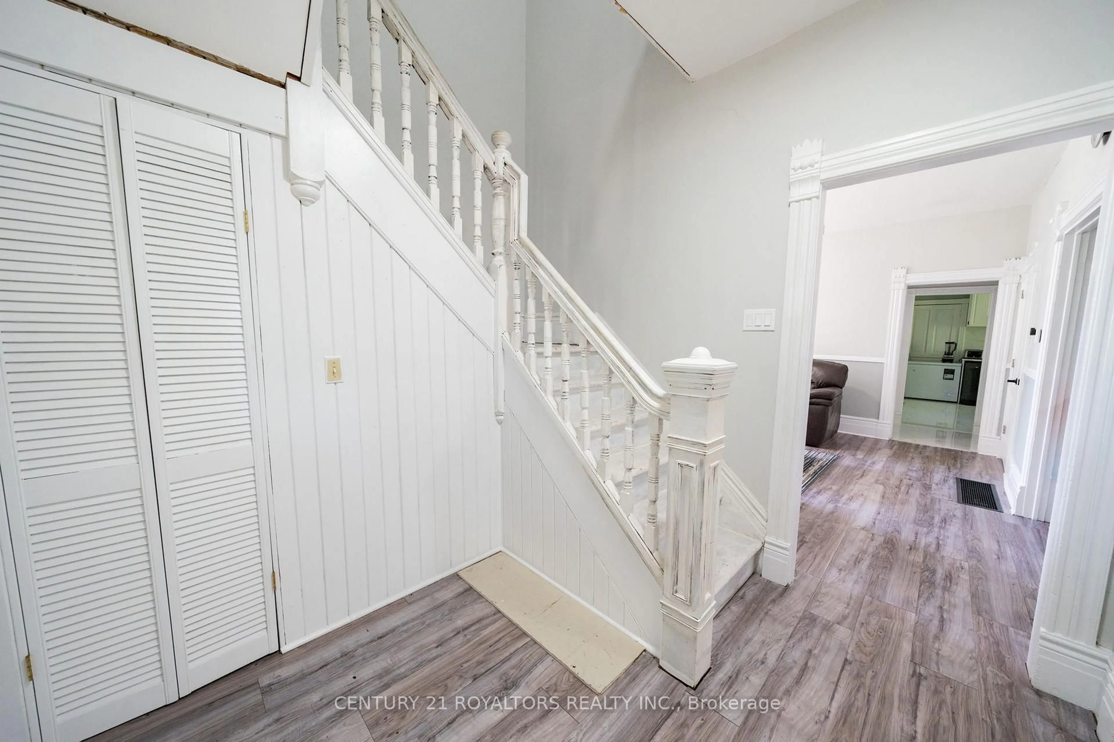 Unknown for 5112 King St, Caledon Ontario L7C 0R8