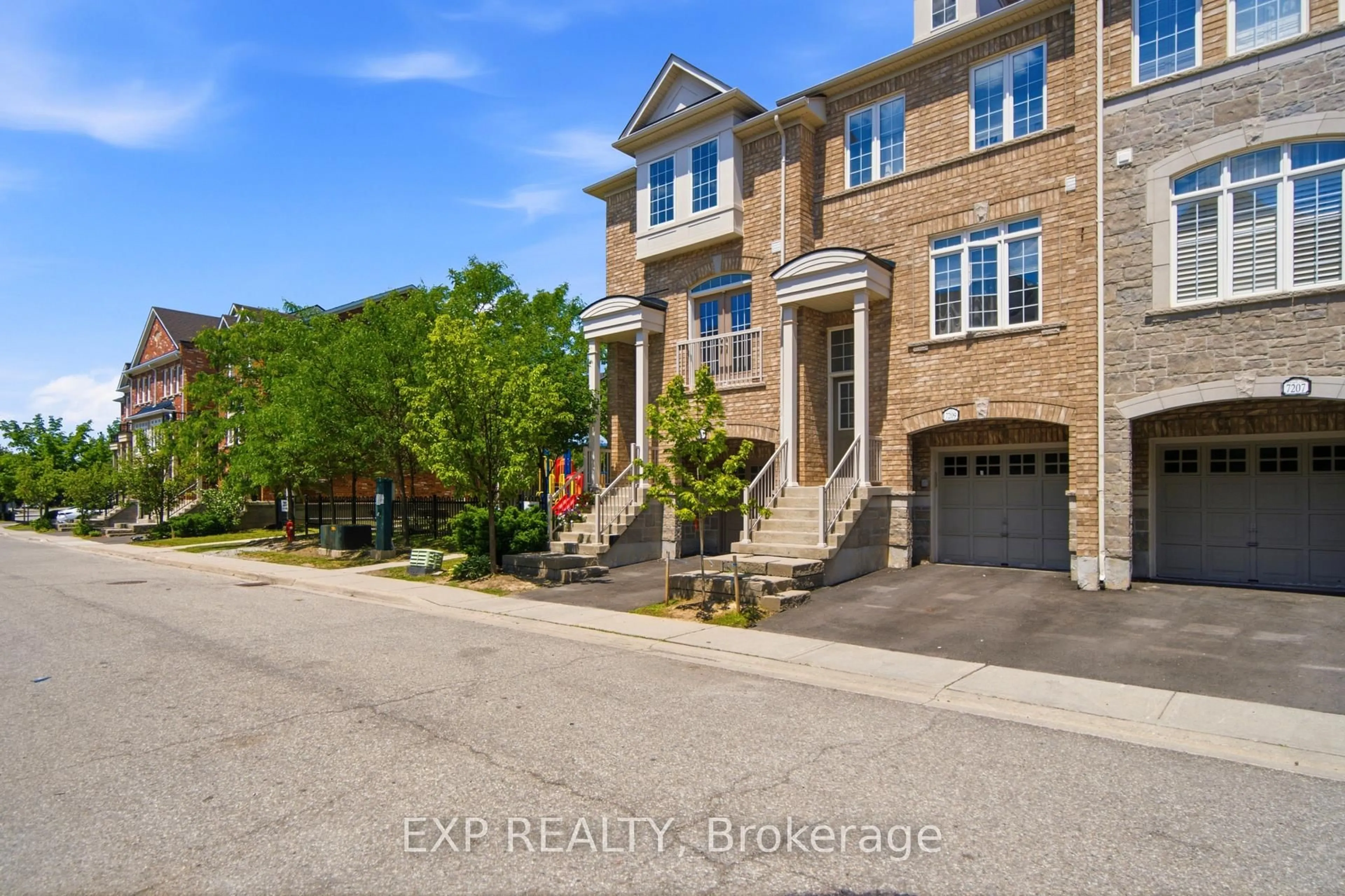 Unknown for 7211 Triumph Lane, Mississauga Ontario L5N 0C5