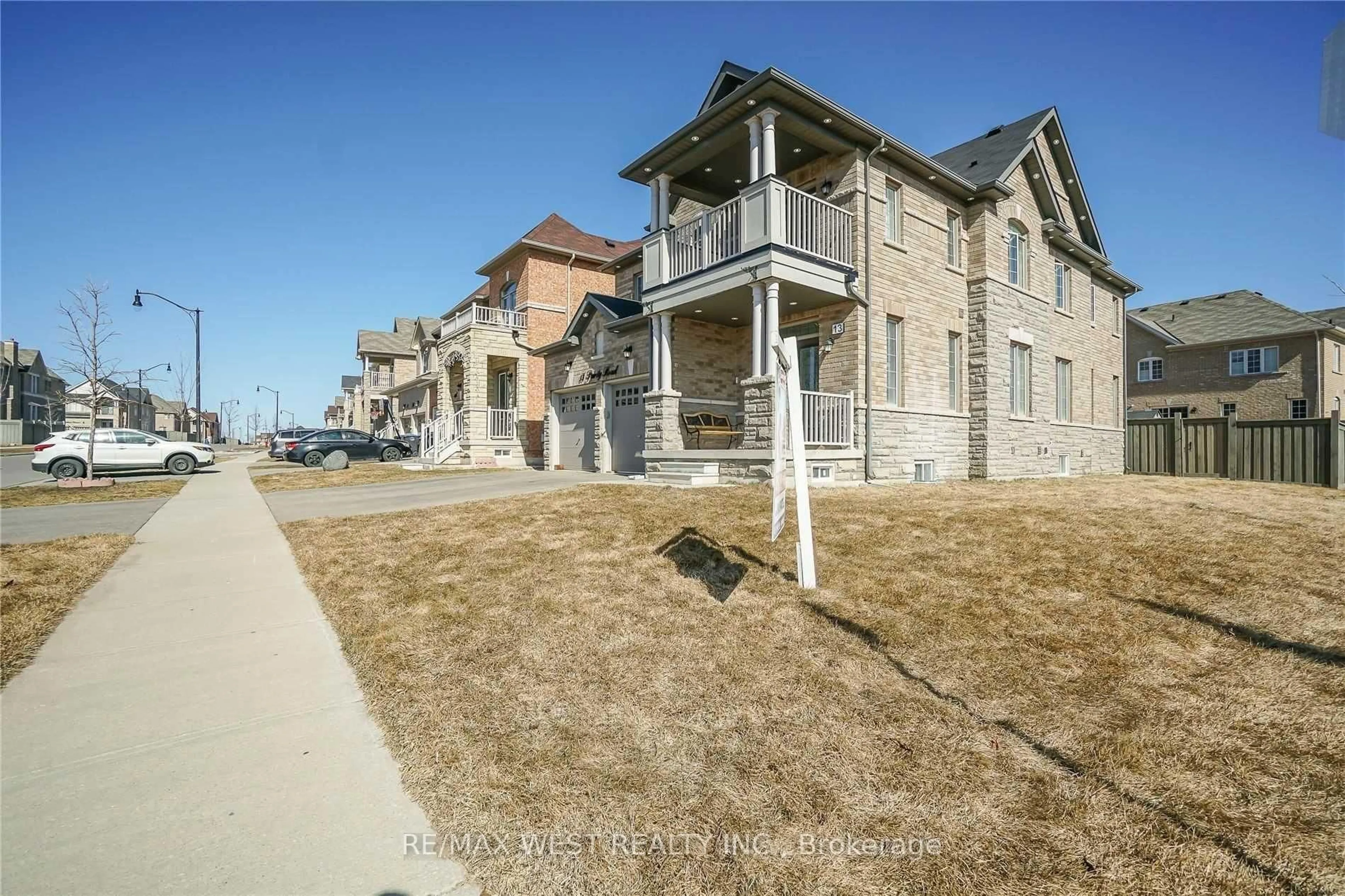 A pic from outside/outdoor area/front of a property/back of a property/a pic from drone, street for 13 Parity Rd, Brampton Ontario L6X 0E6