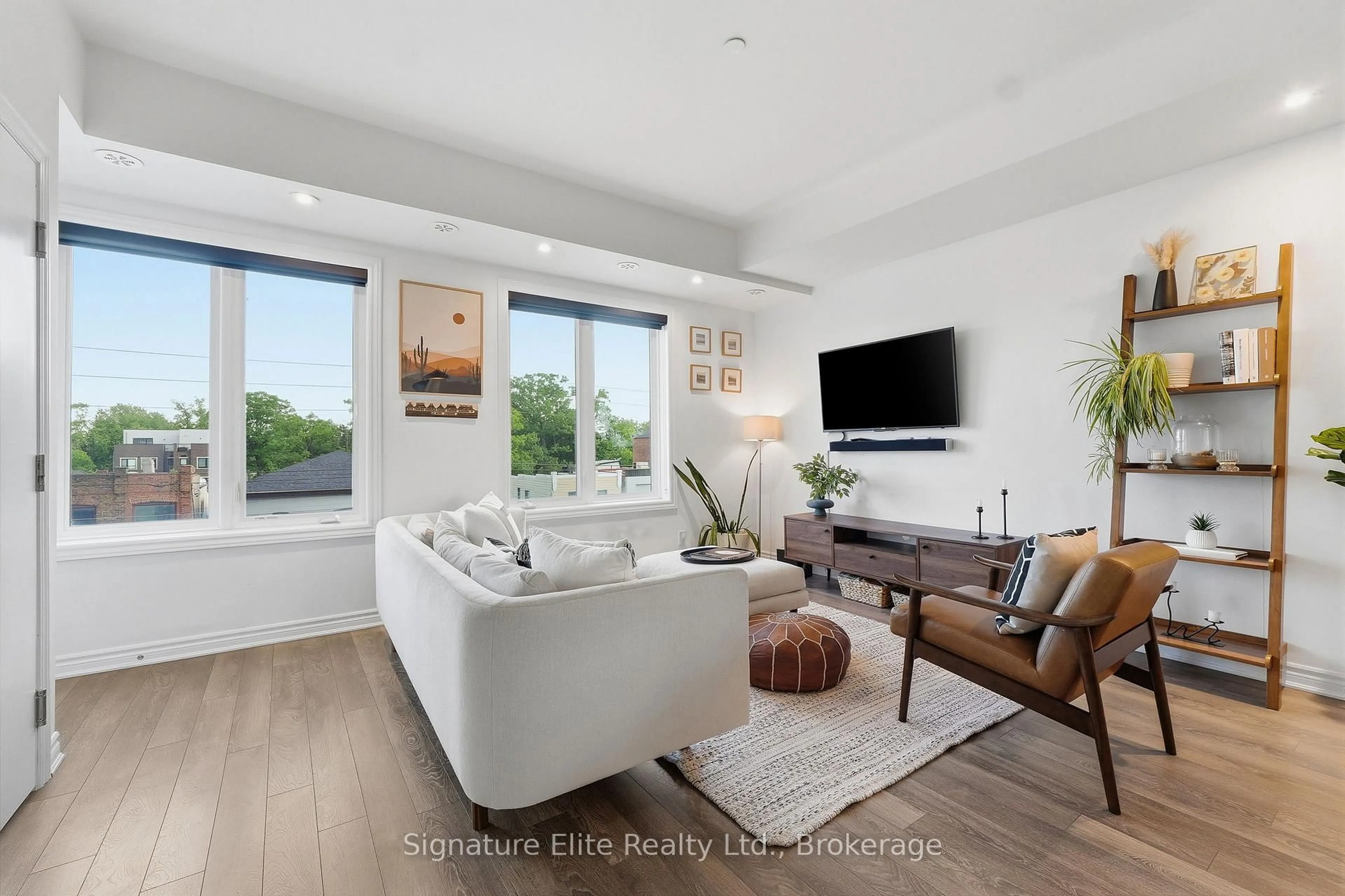 Living room with furniture, ceramic/tile floor for 3580 Lake Shore Blvd #11, Toronto Ontario M8W 0C2