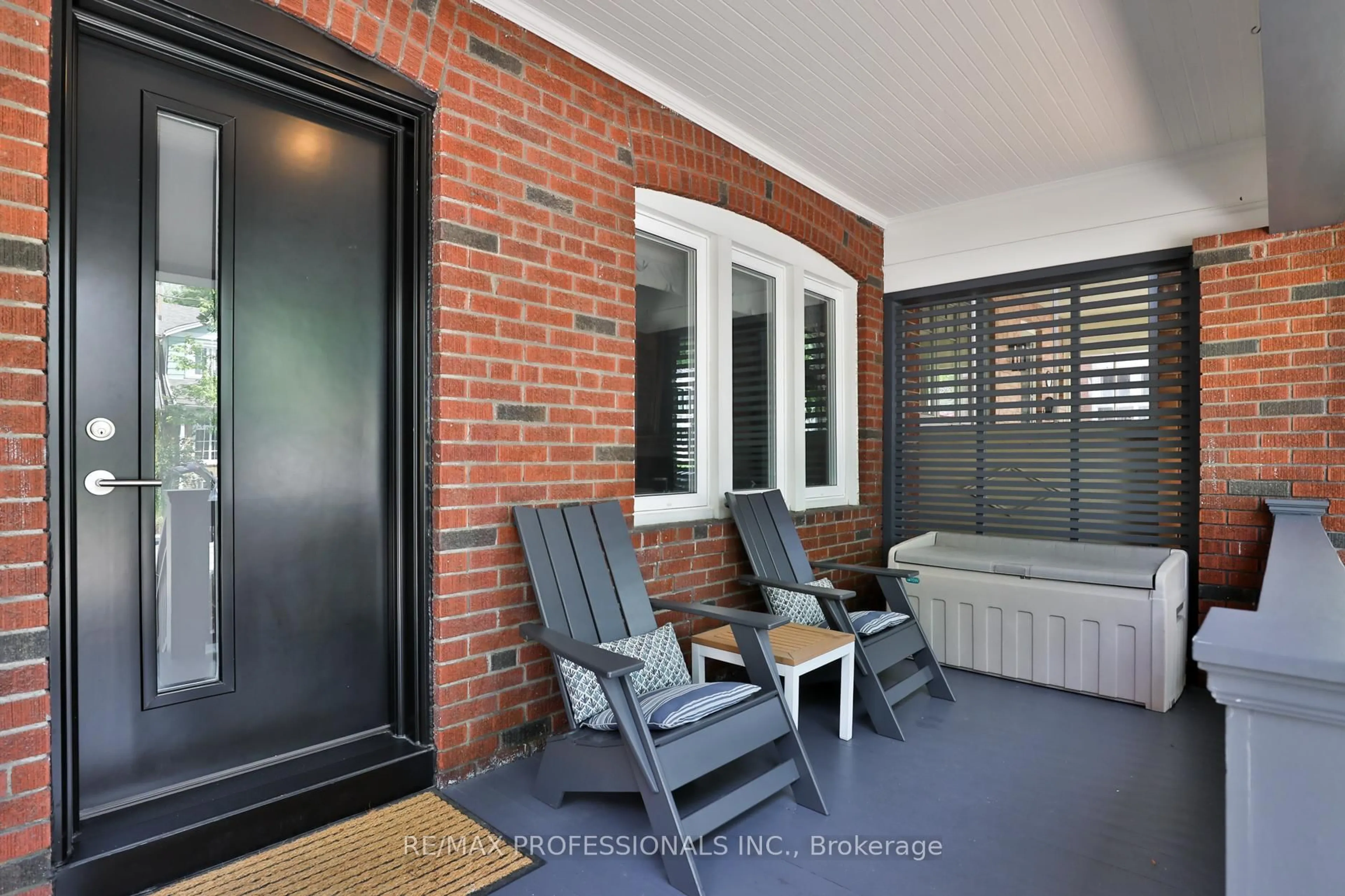 Patio, street for 611 Windermere Ave, Toronto Ontario M6S 3L9