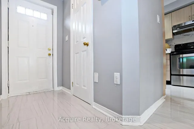 80 Strathaven Dr #22, Mississauga 3