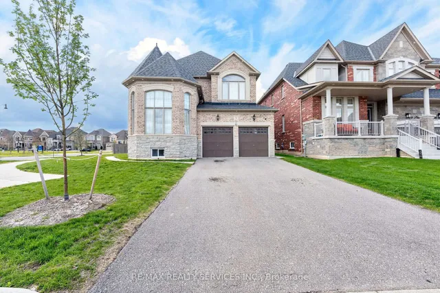 28 Pendergast Crt, Brampton 5