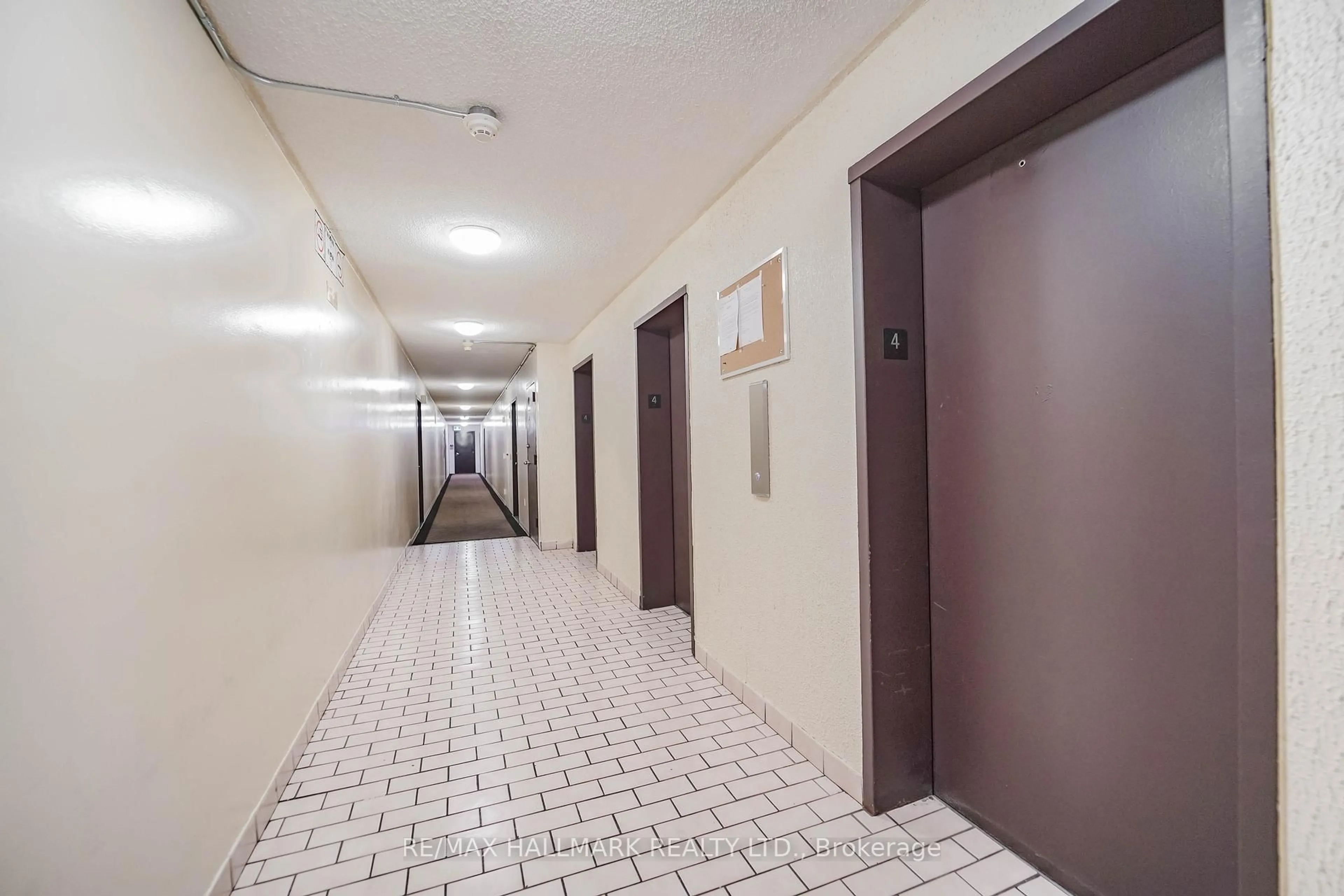 Indoor foyer for 50 Lotherton Ptwy #411, Toronto Ontario M6B 2G7