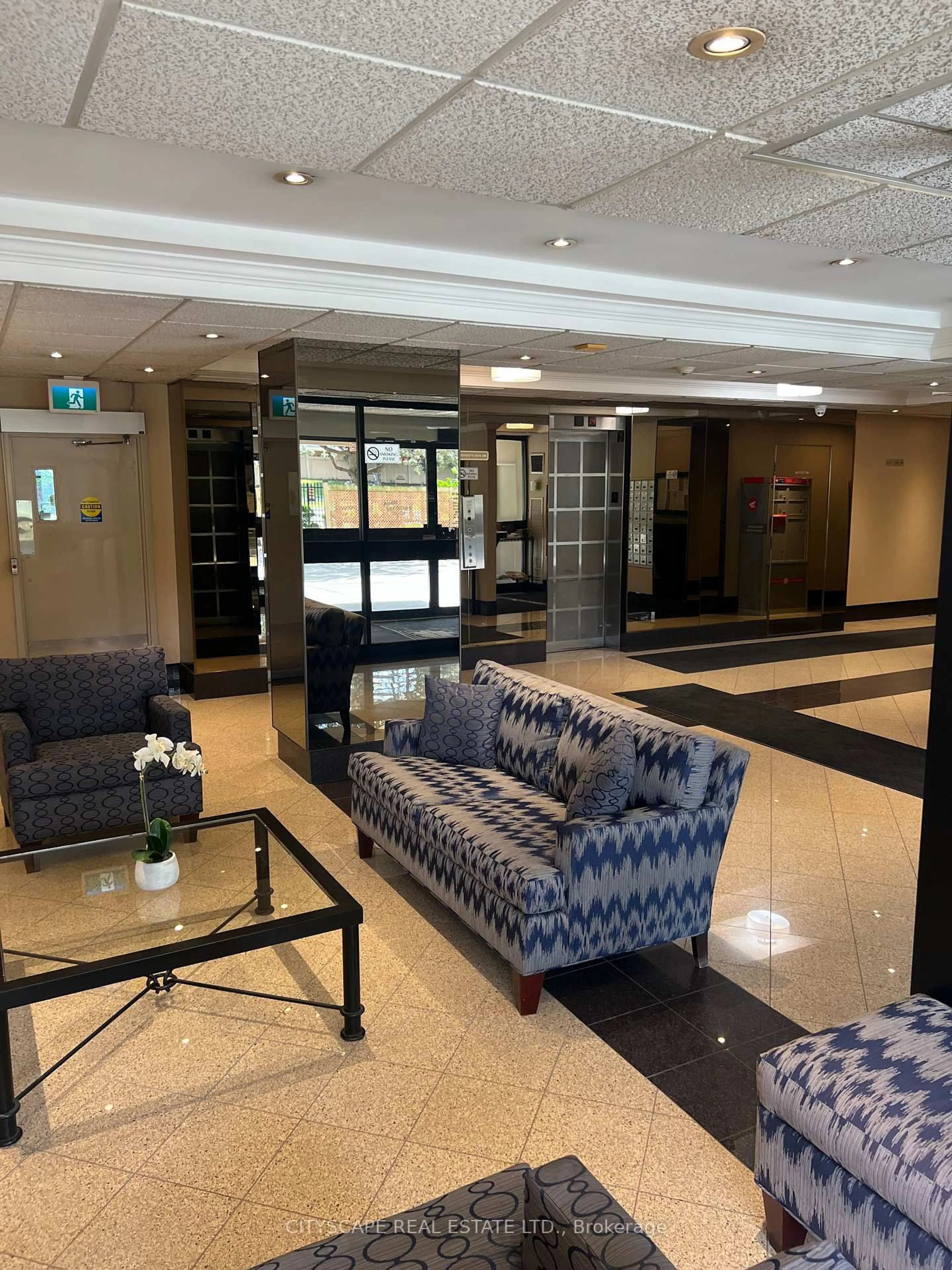 Lobby for 1300 Mississauga Valley Blvd #208, Mississauga Ontario L5A 3S8