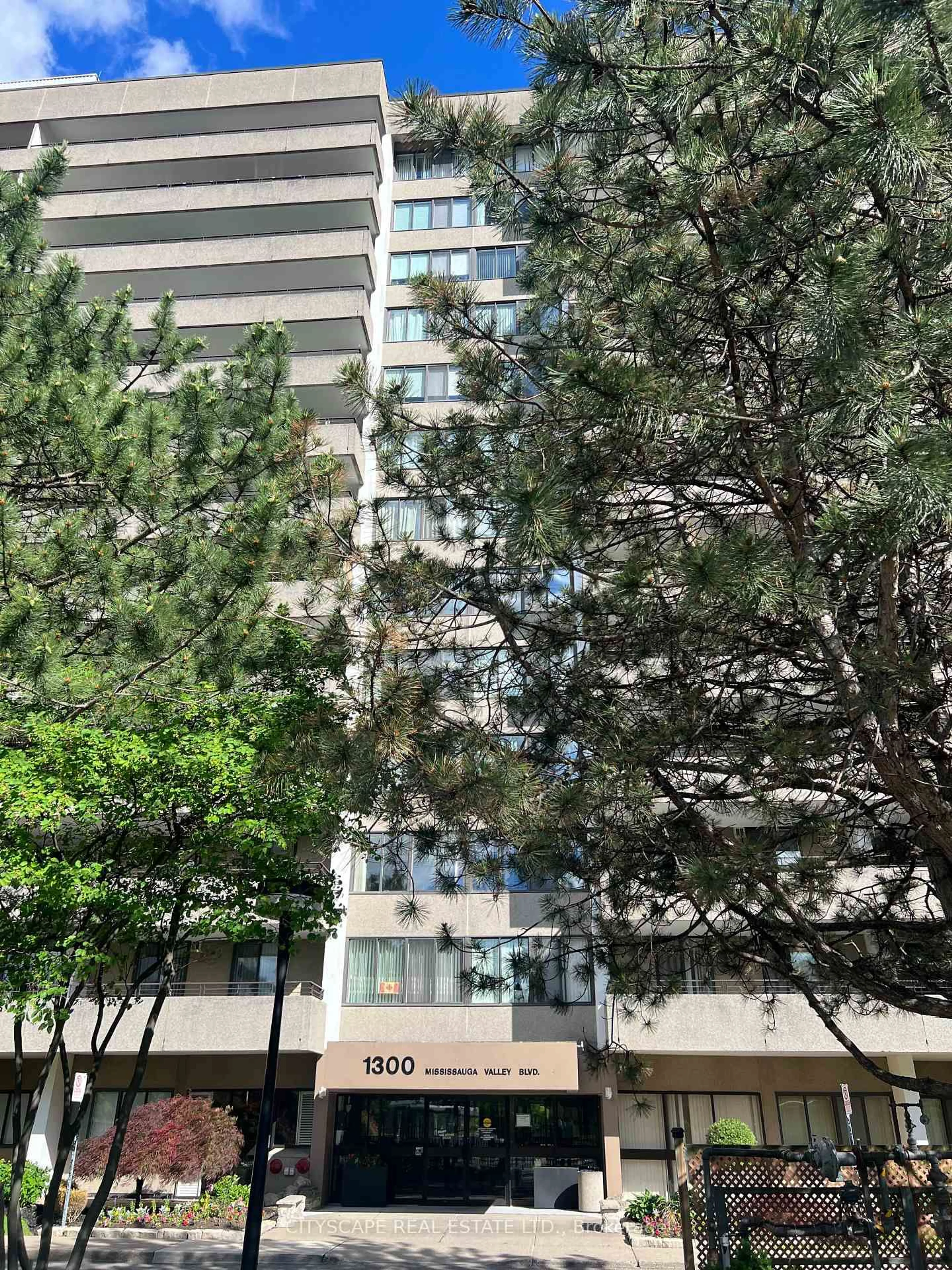 Unknown for 1300 Mississauga Valley Blvd #208, Mississauga Ontario L5A 3S8