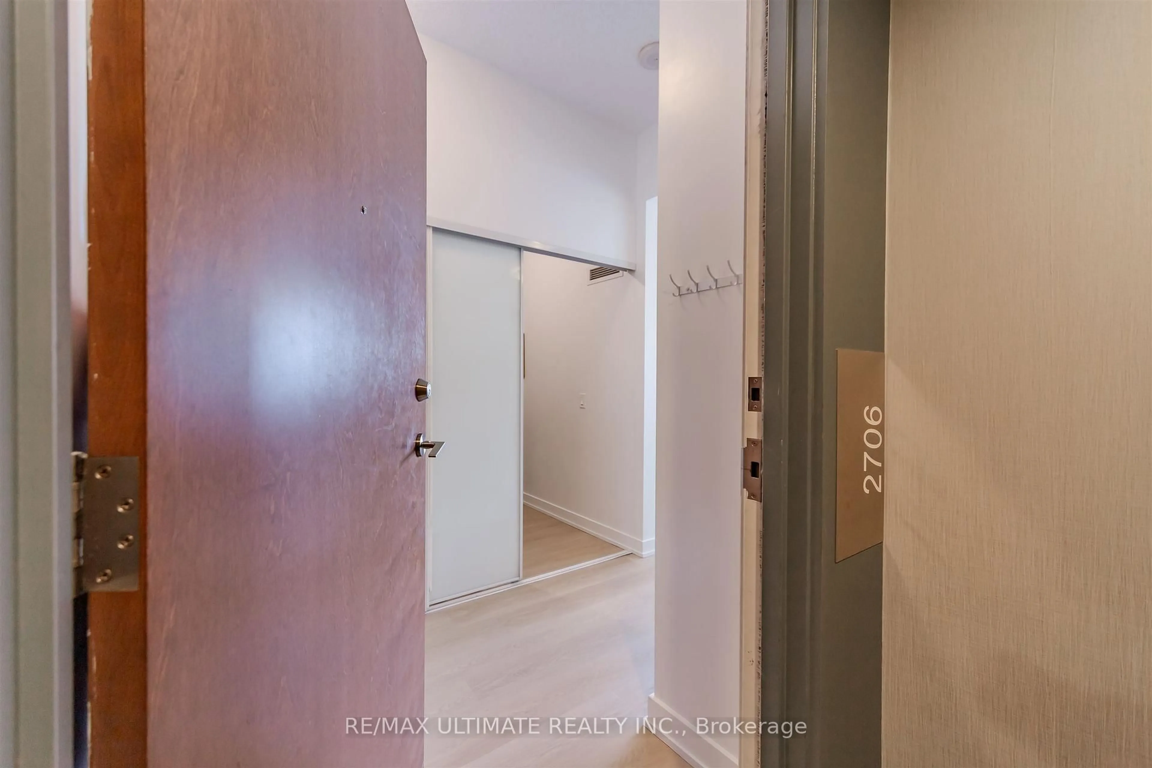 Unknown for 2220 Lake Shore Blvd #2706, Toronto Ontario M8V 1A4