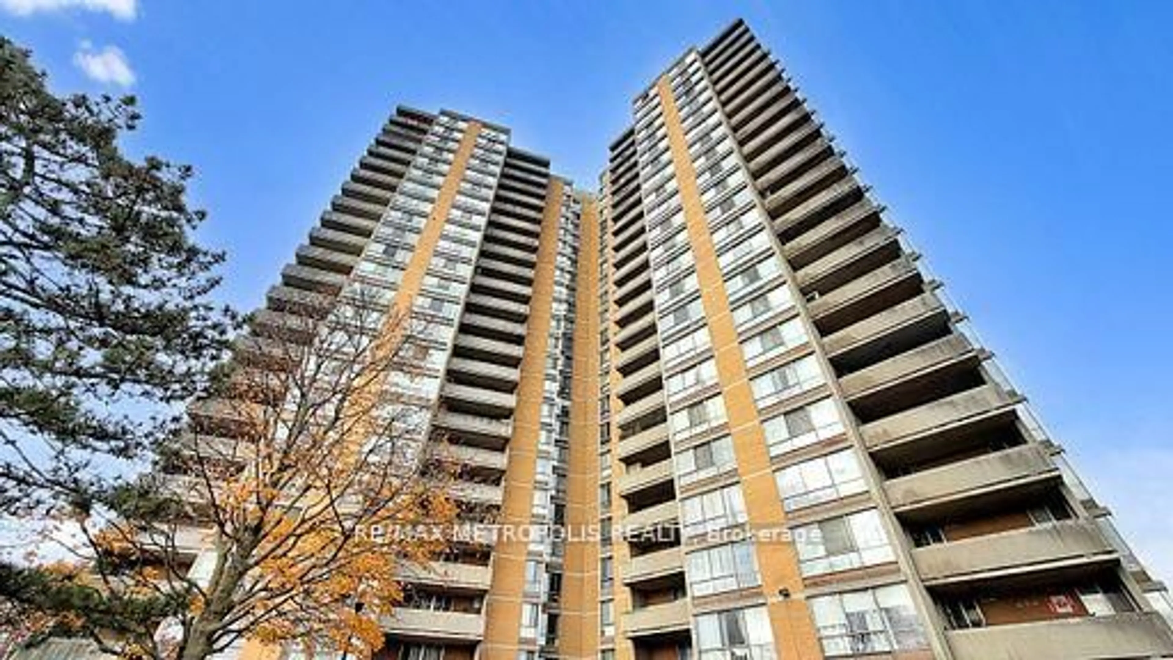 Unknown for 10 Martha Eaton Way #713, Toronto Ontario M6M 5B3