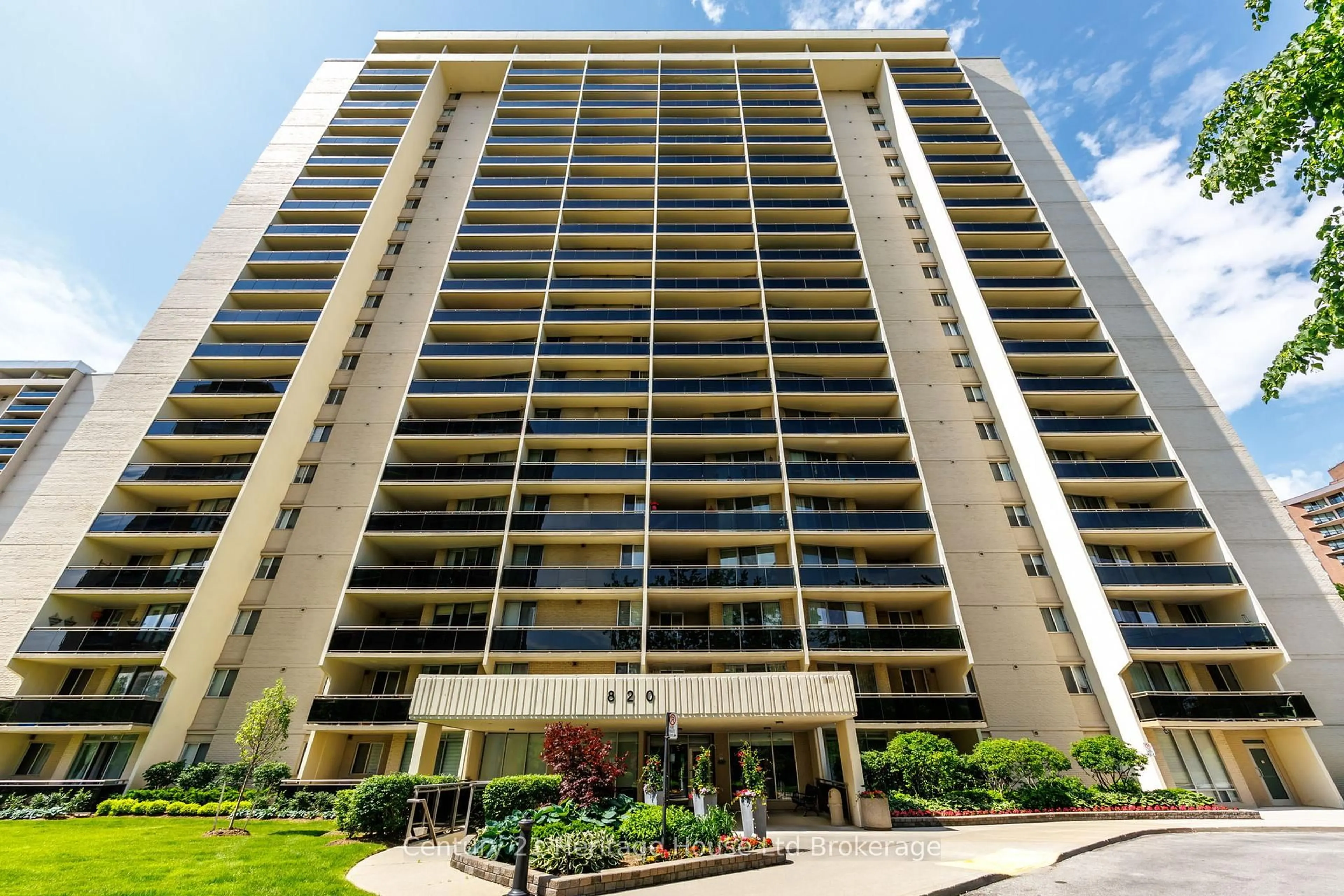 Unknown for 820 Burnhamthorpe Rd #409, Toronto Ontario M9C 4W2
