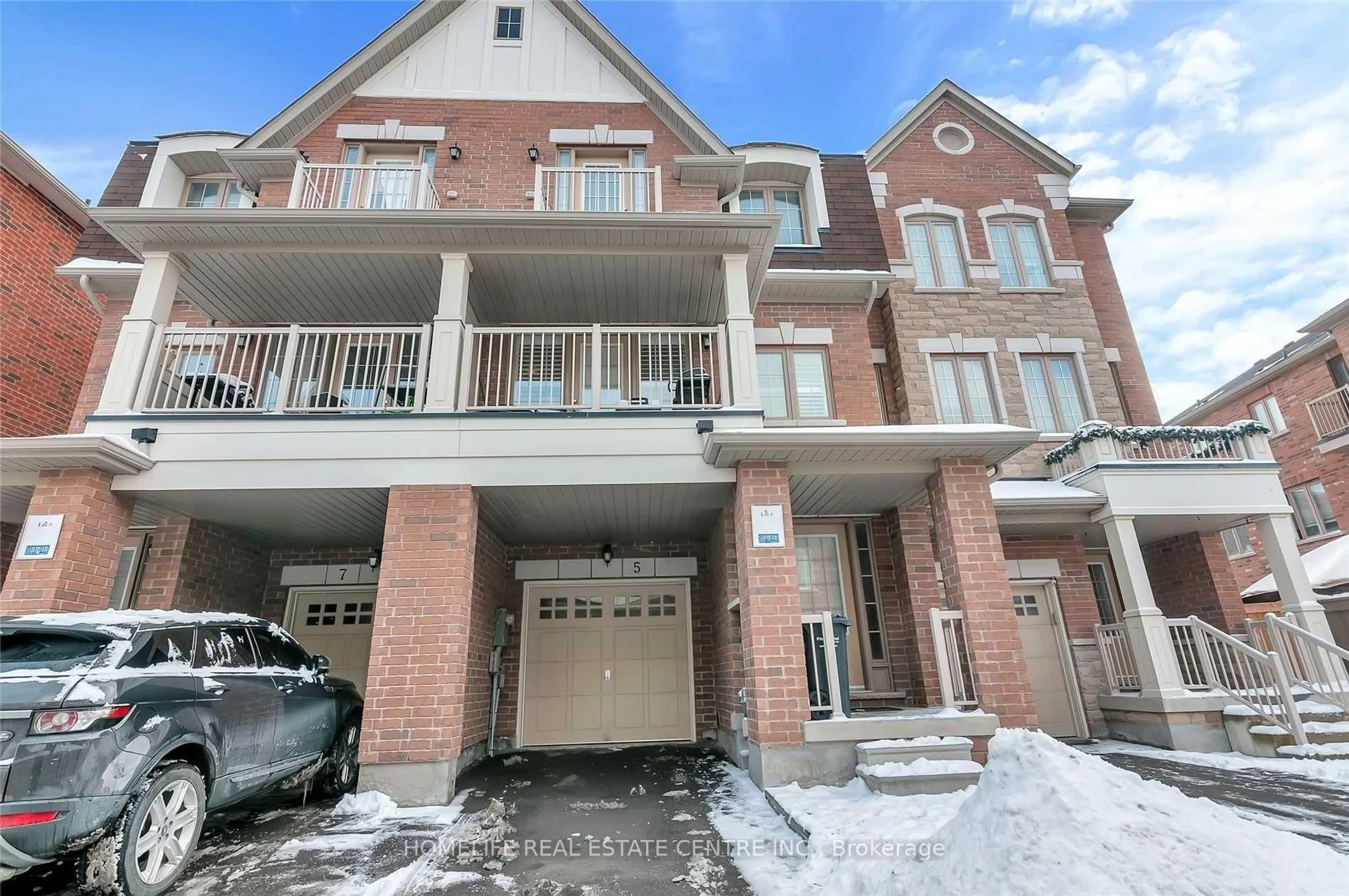 Unknown for 5 Kayak Hts, Brampton Ontario L6Z 0B4