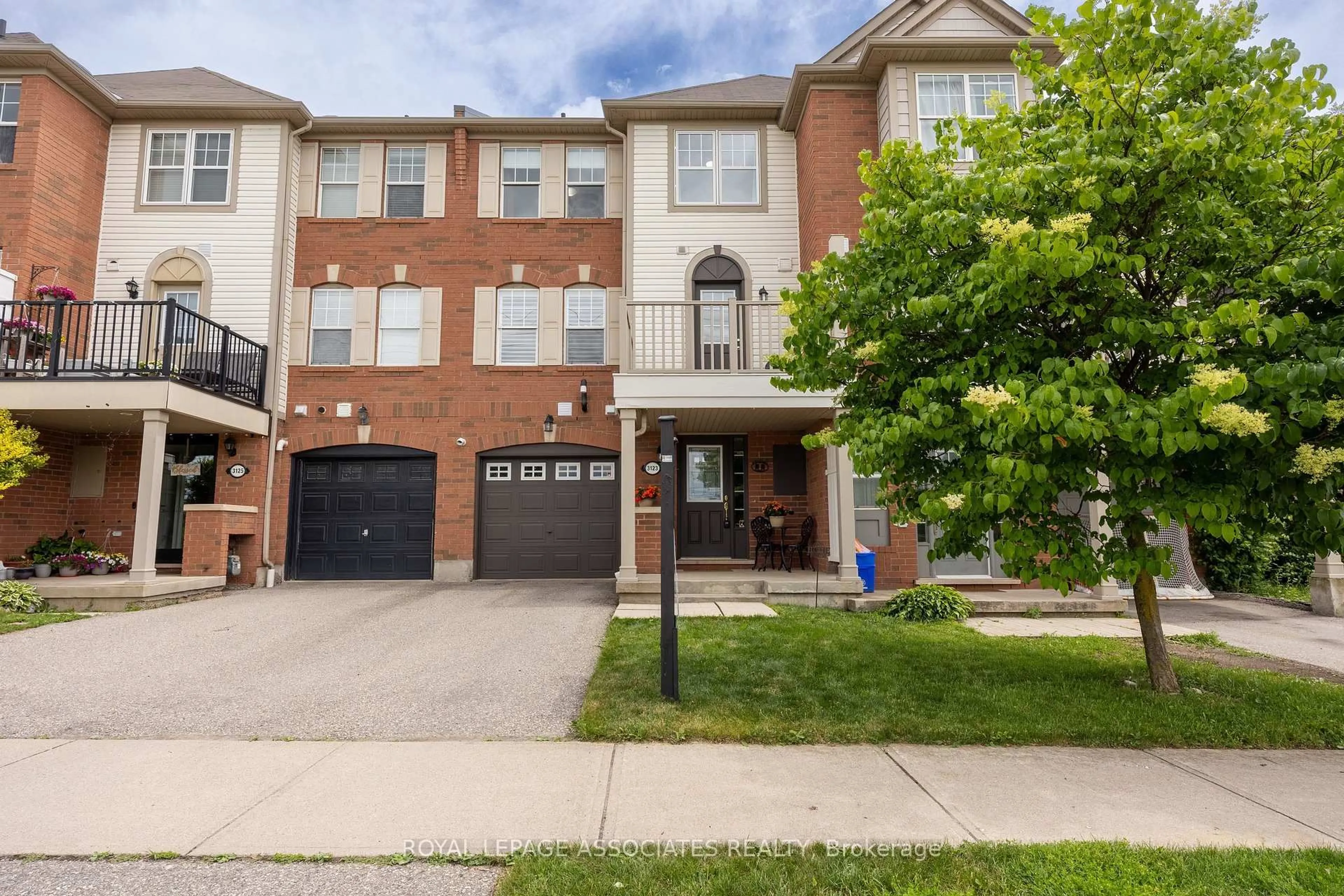 Home with brick exterior material, street for 3123 Stornoway Circ, Oakville Ontario L6M 5H9