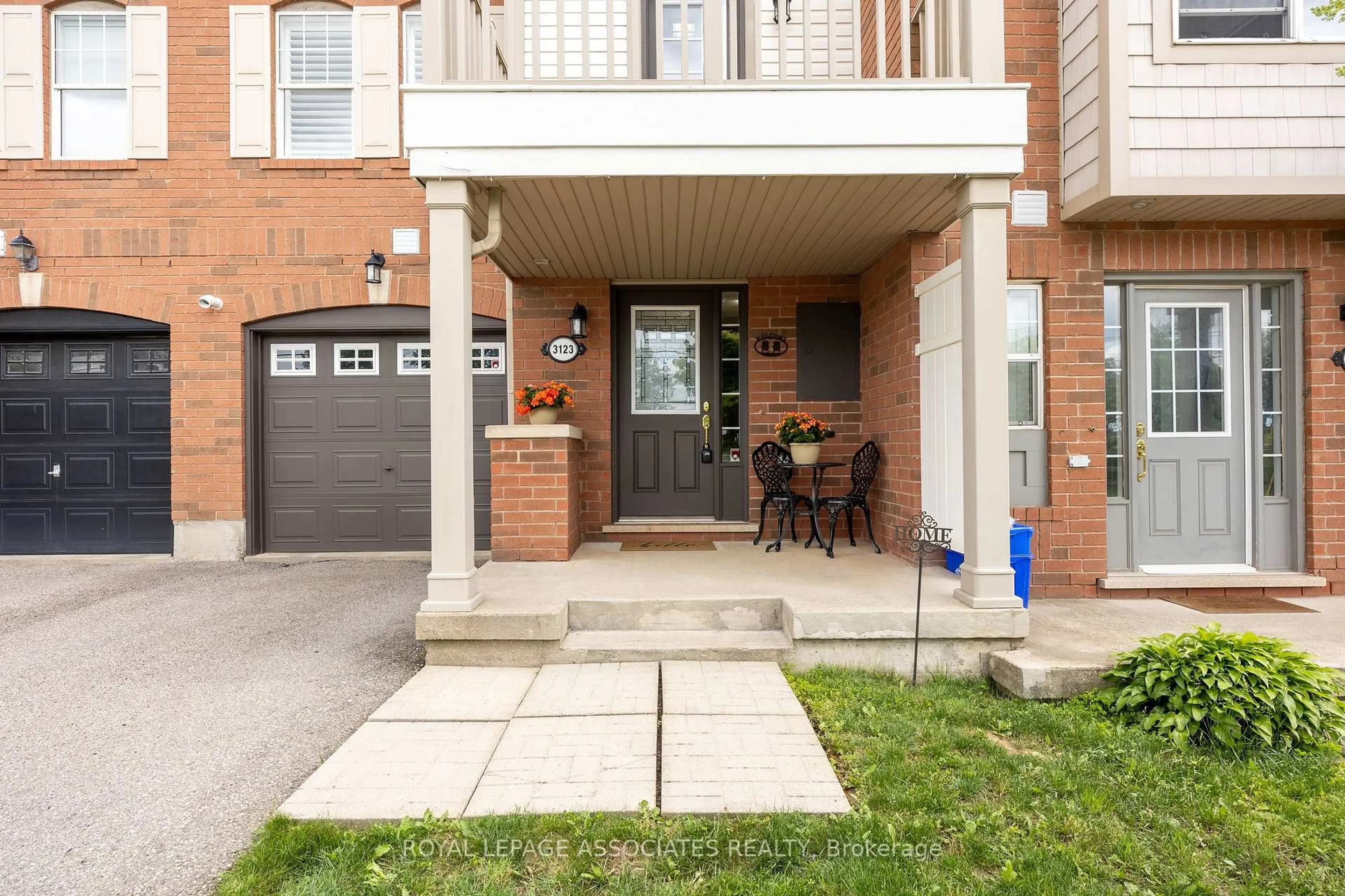 Unknown for 3123 Stornoway Circ, Oakville Ontario L6M 5H9