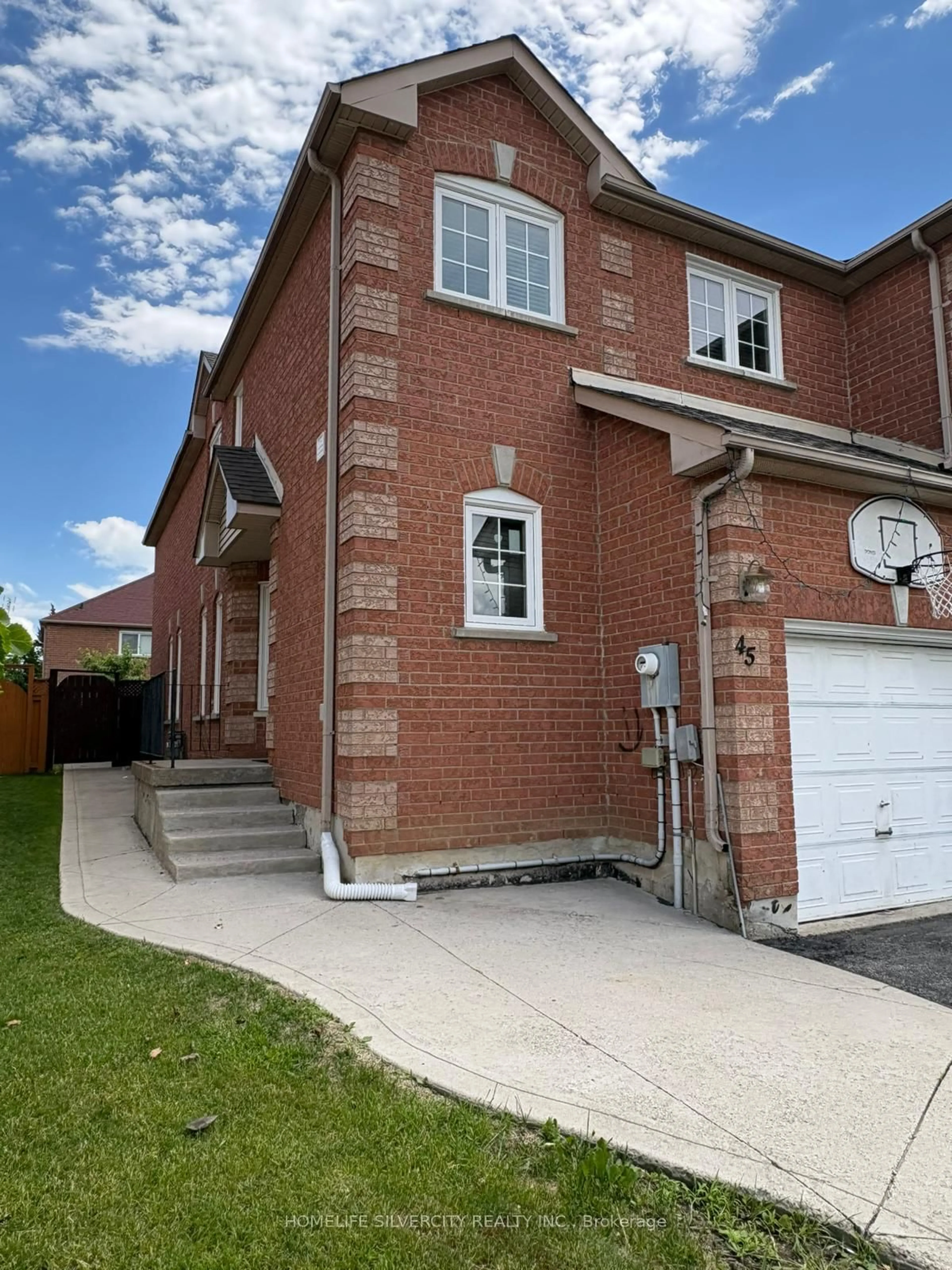 Unknown for 45 Piane Ave, Brampton Ontario L6Y 4X9