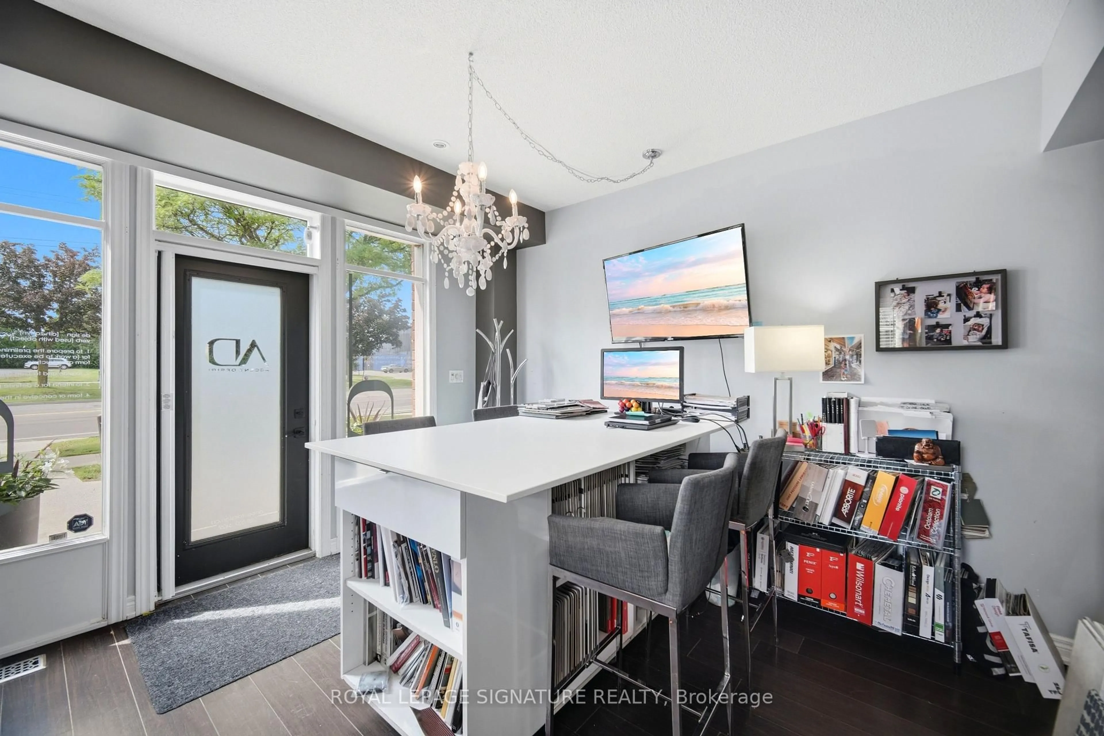 Unknown for 5035 Bidwell Common, Burlington Ontario L7L 0B4