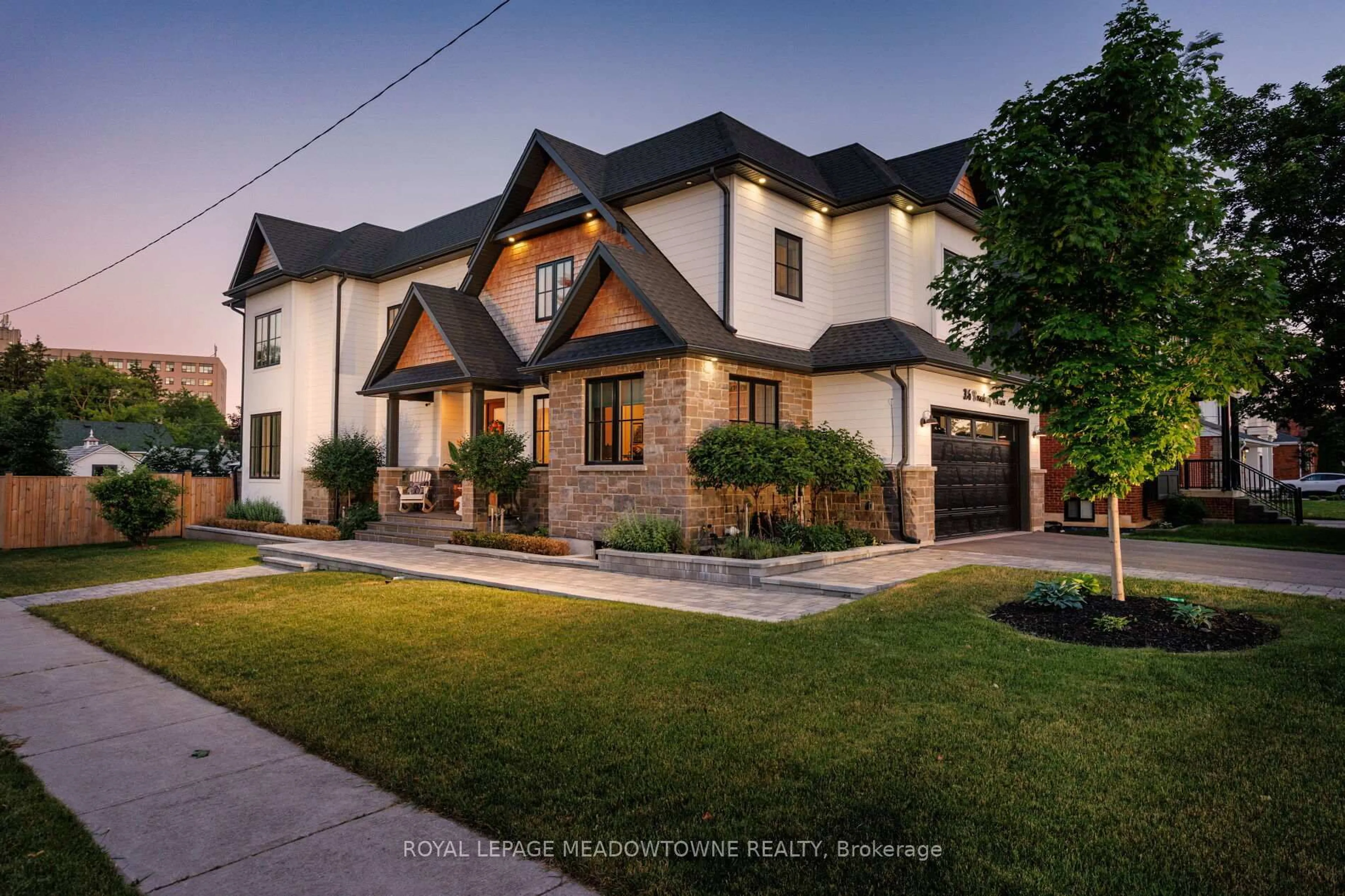 Home with brick exterior material, street for 396 Broadway Ave, Milton Ontario L9T 1T7