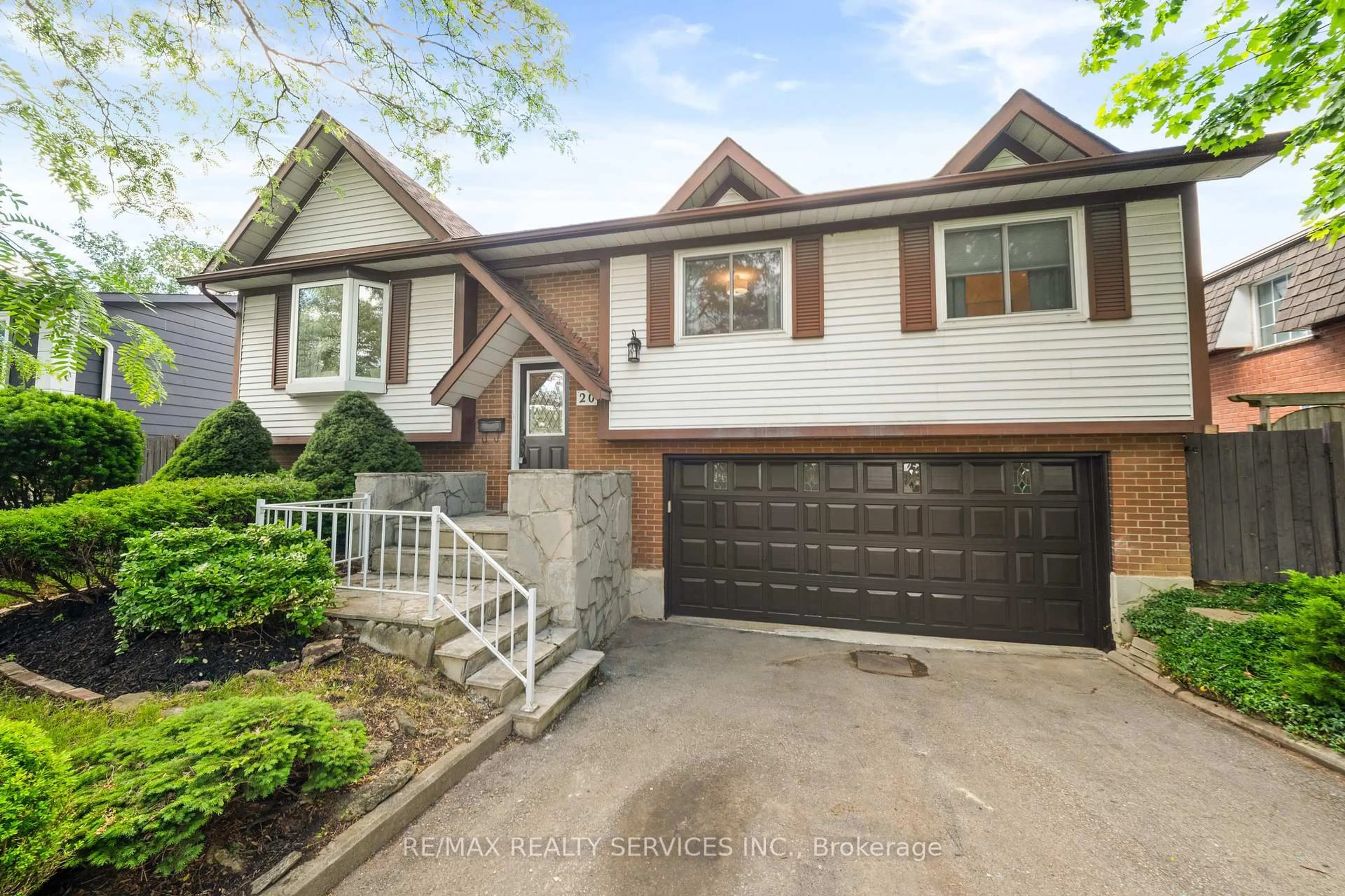 Home with brick exterior material, street for 20 Linkdale Rd, Brampton Ontario L6V 2Y4