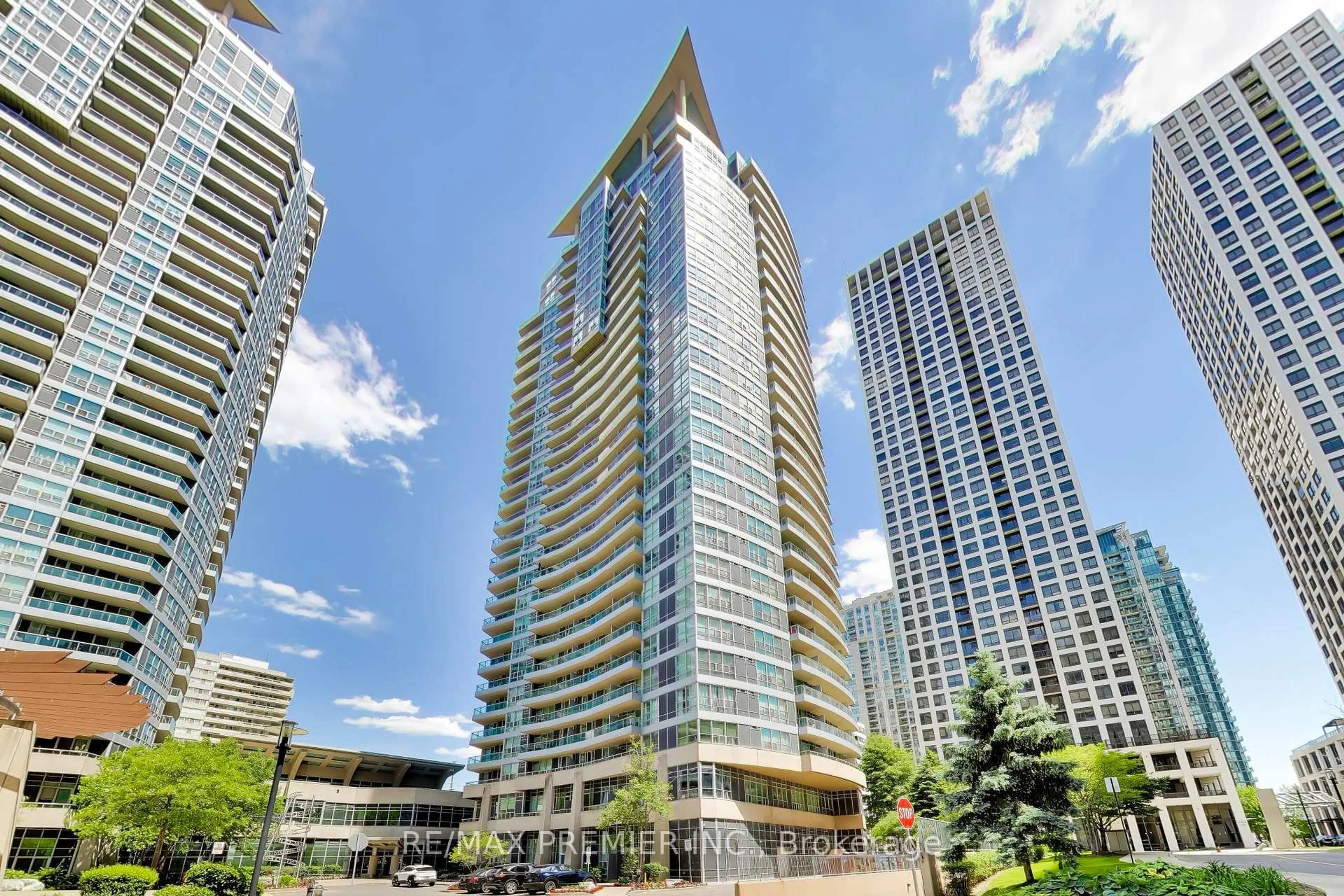 Unknown for 33 Elm Dr #612, Mississauga Ontario L5B 4M1