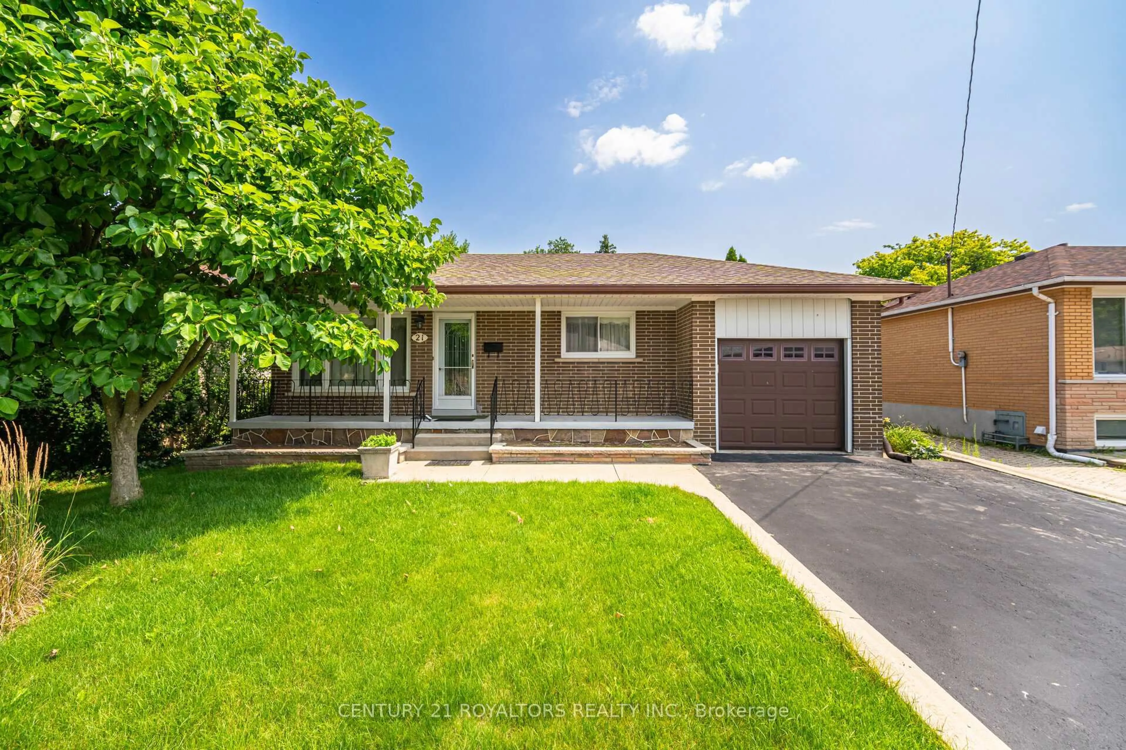 Unknown for 21 Jersey Ave, Brampton Ontario L6W 1L5